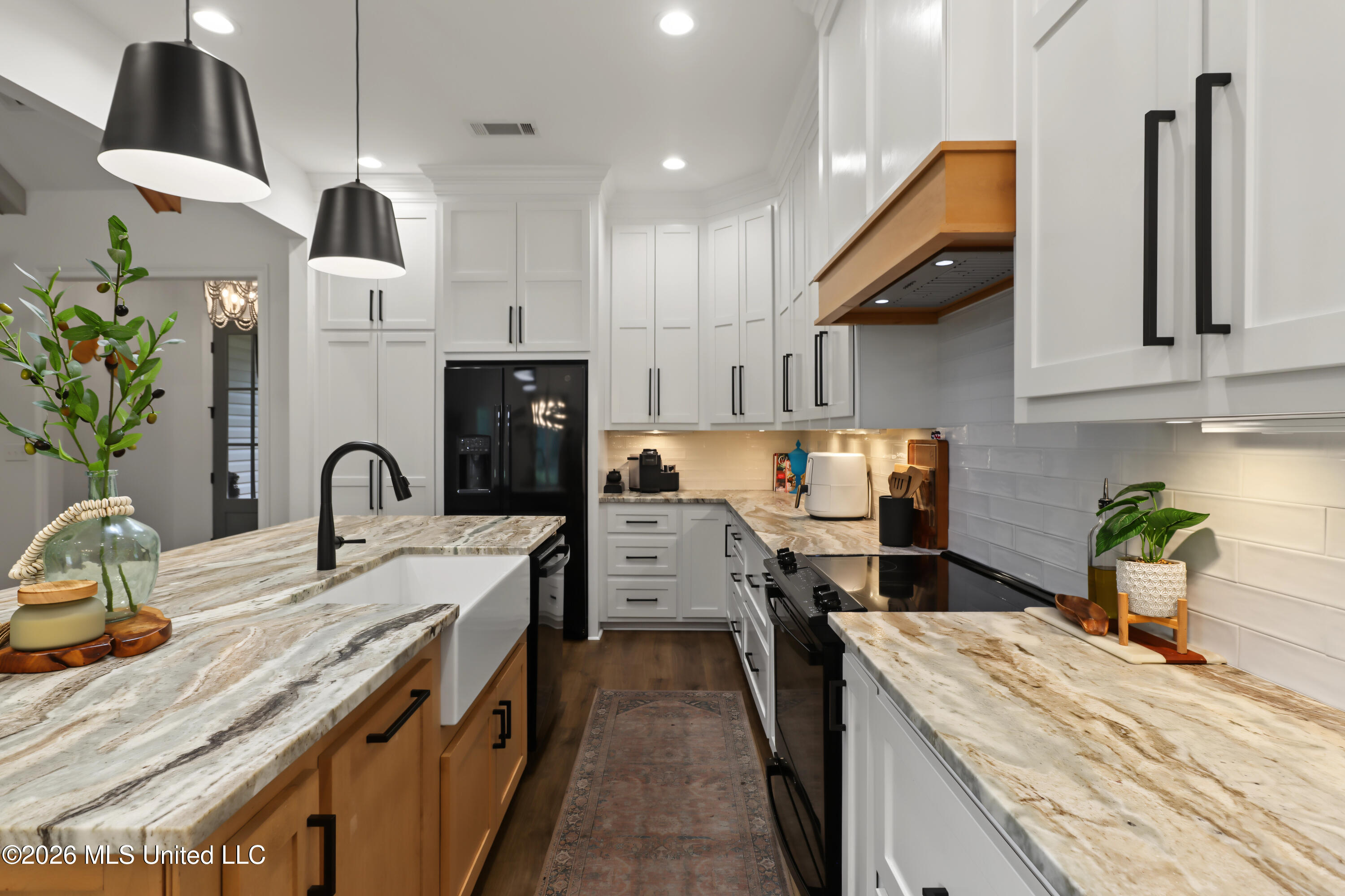 172 E Bond Road Property Photo 10