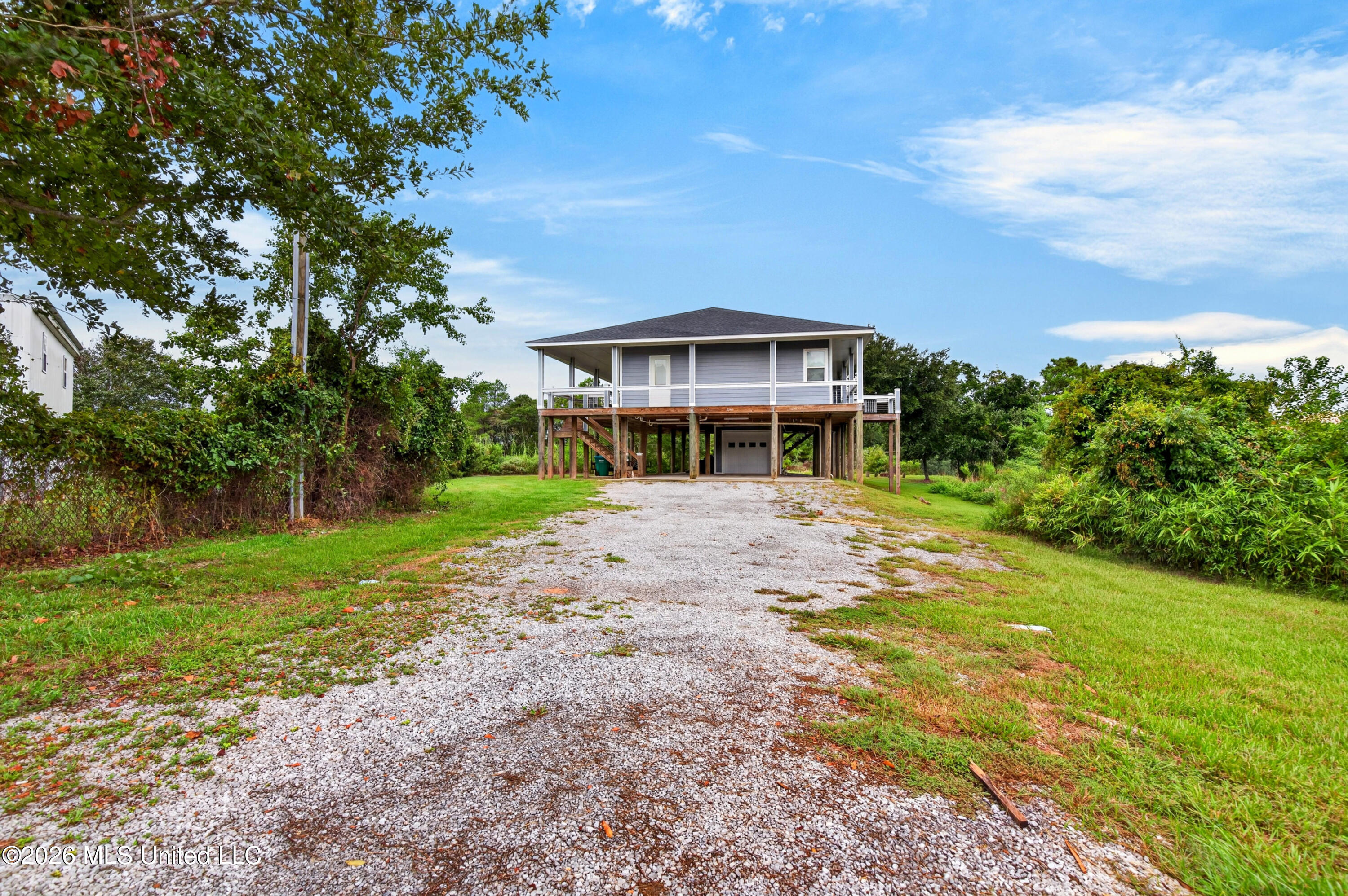 3146 Gulf View Place Property Photo 8