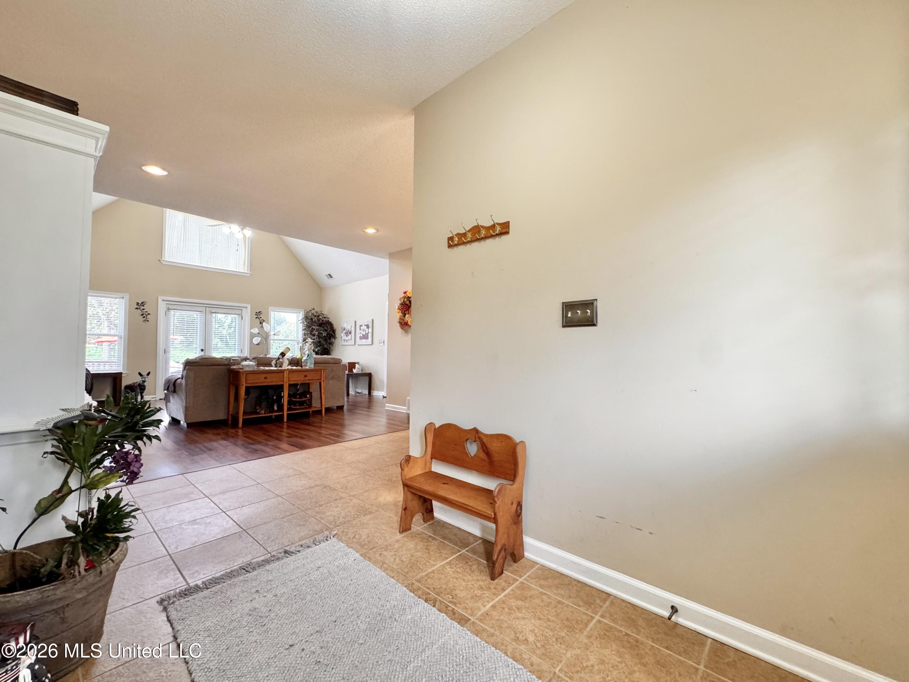 119 American River Drive Property Photo 5