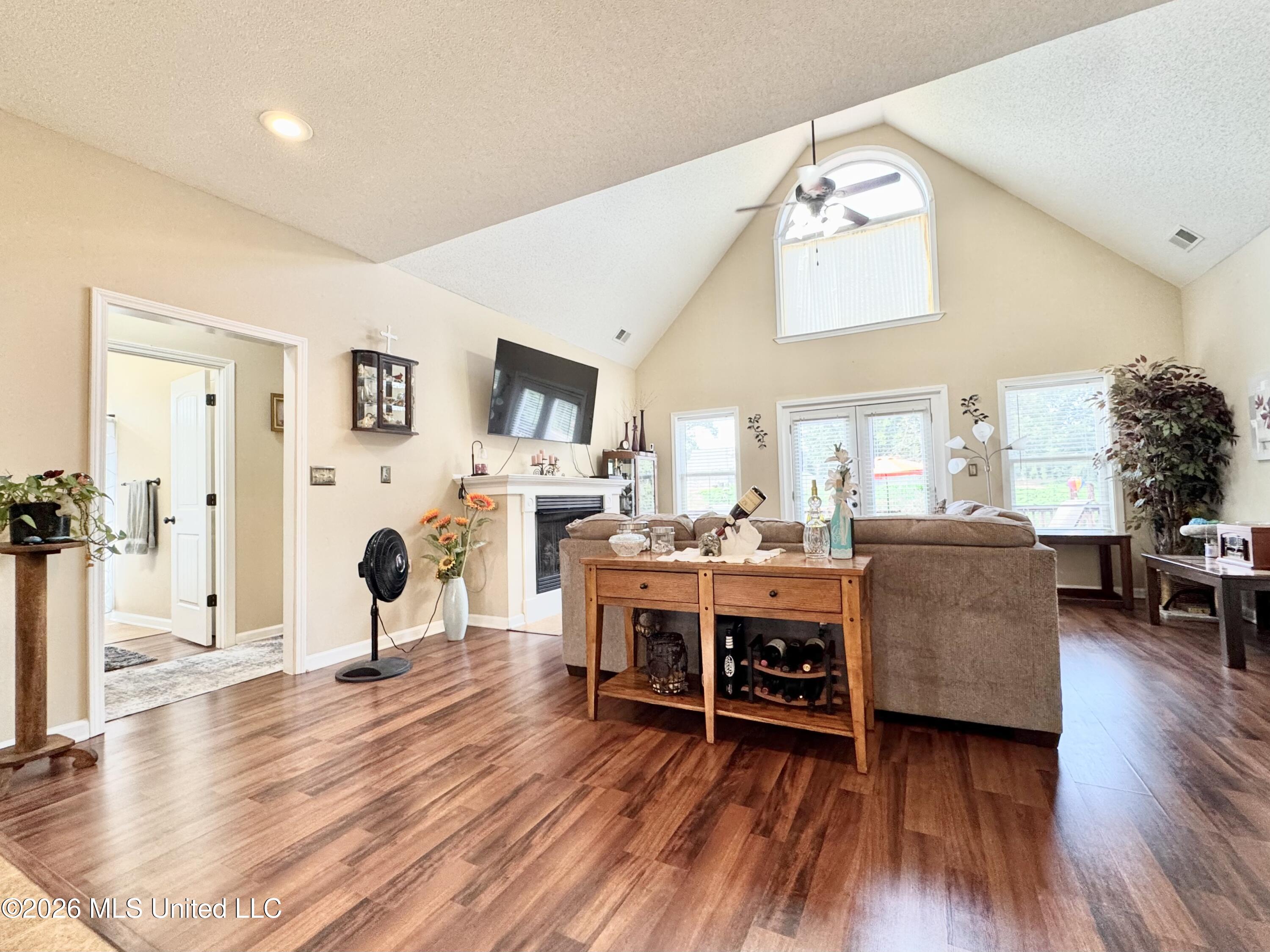 119 American River Drive Property Photo 14