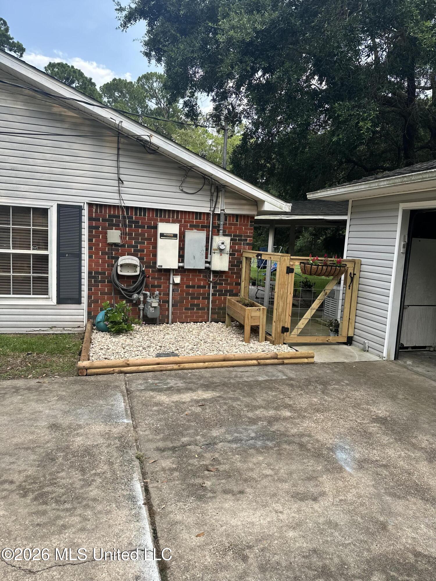 2201 Guillotteville Road Property Photo 21