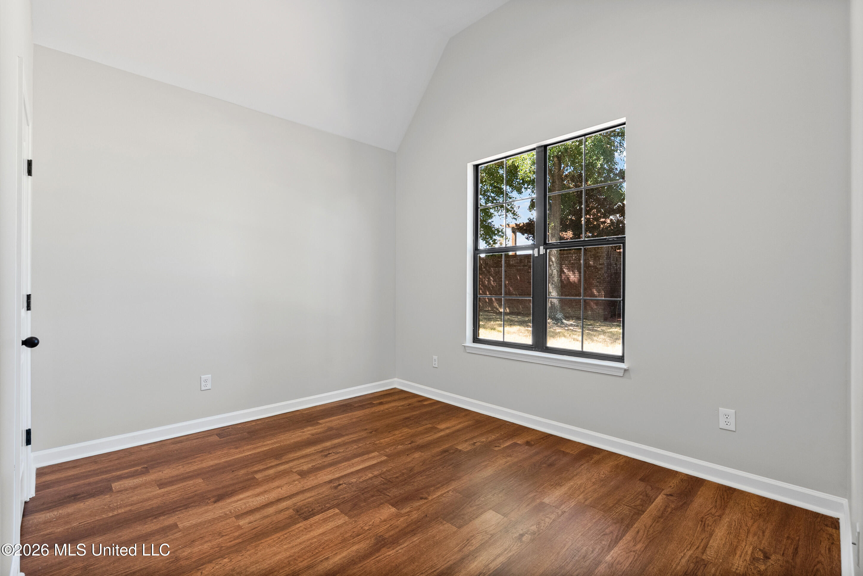 4024 Mitchell Place Property Photo 7
