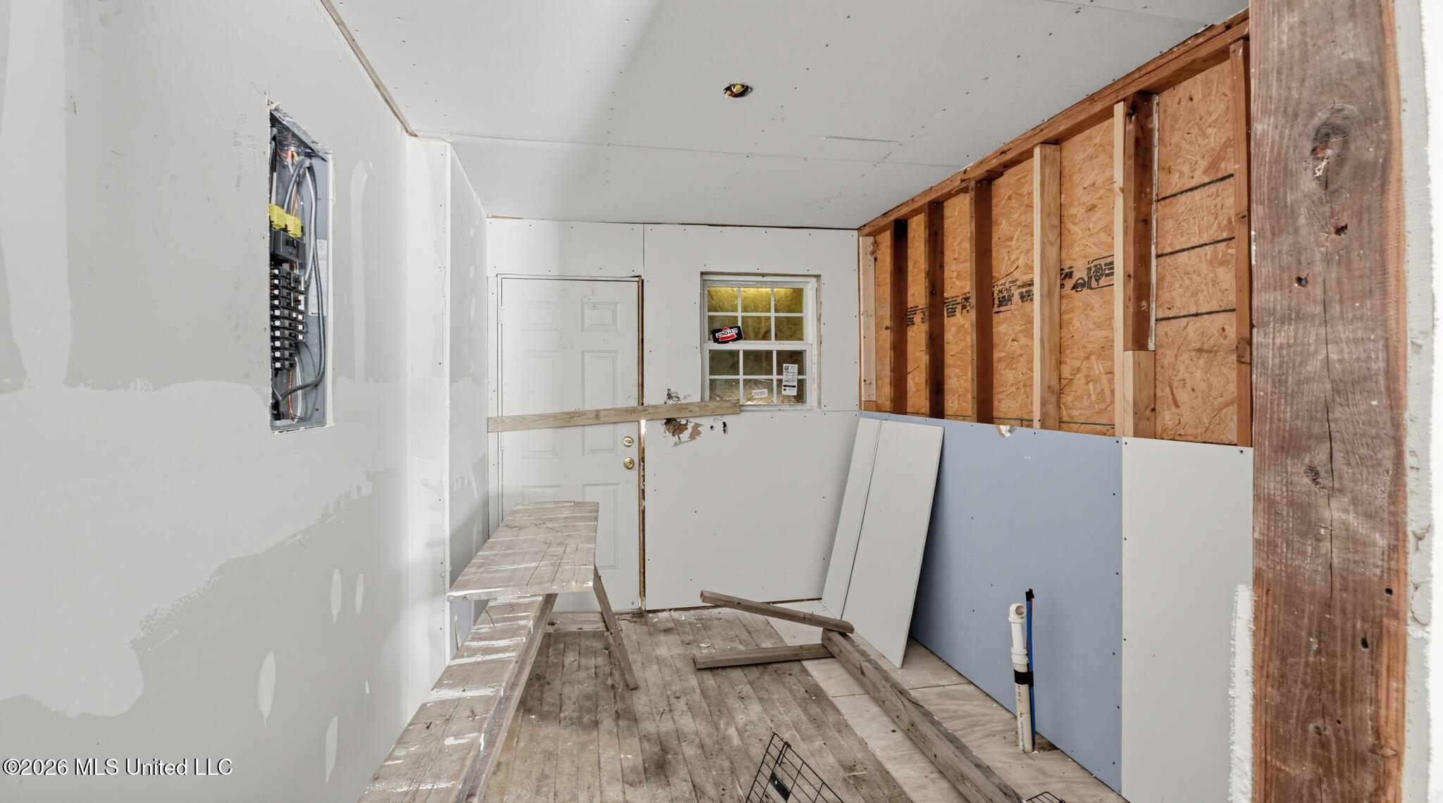 213 Oak Street Property Photo 17
