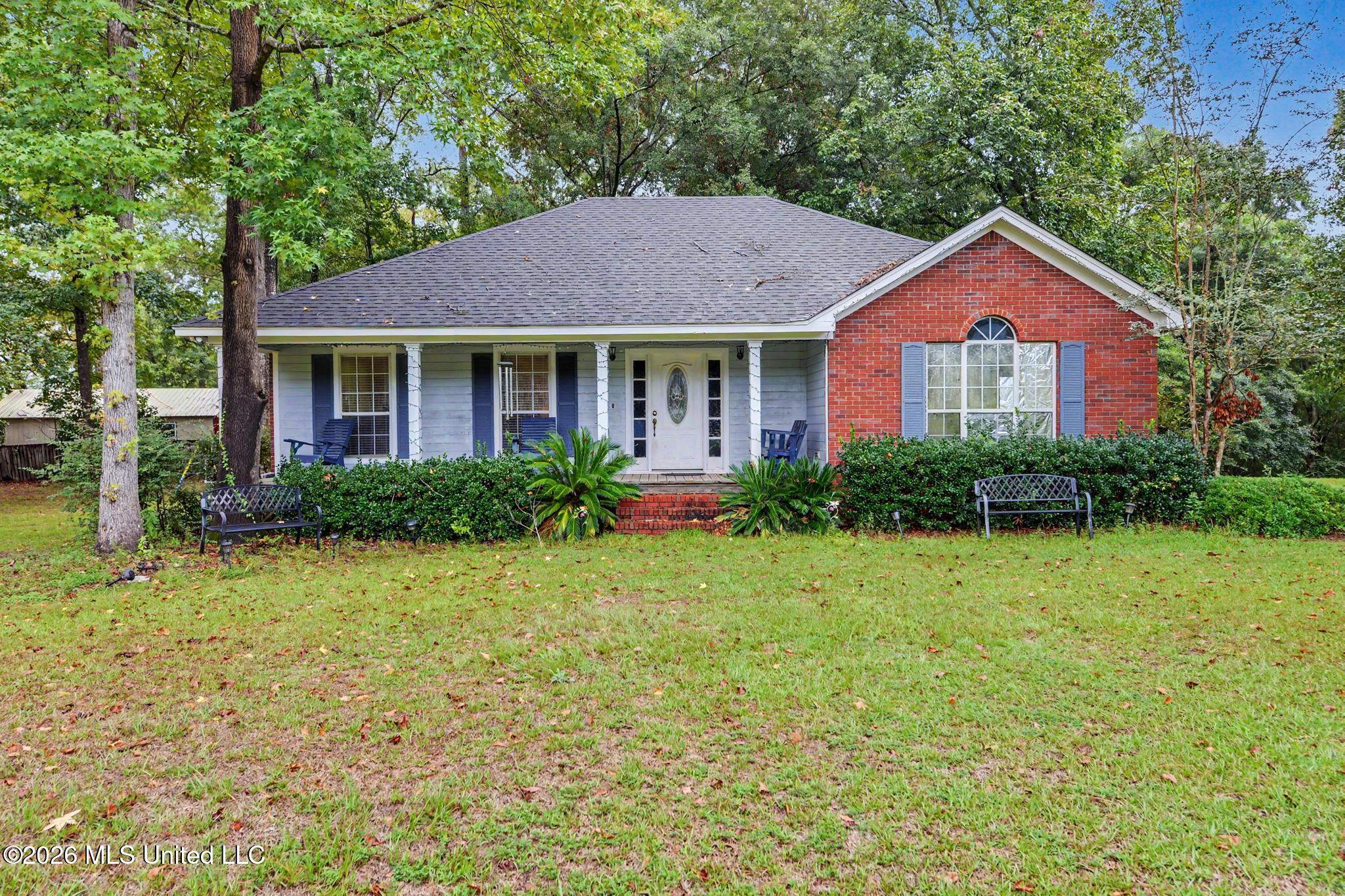 153 Old Mobile Highway Property Photo 1