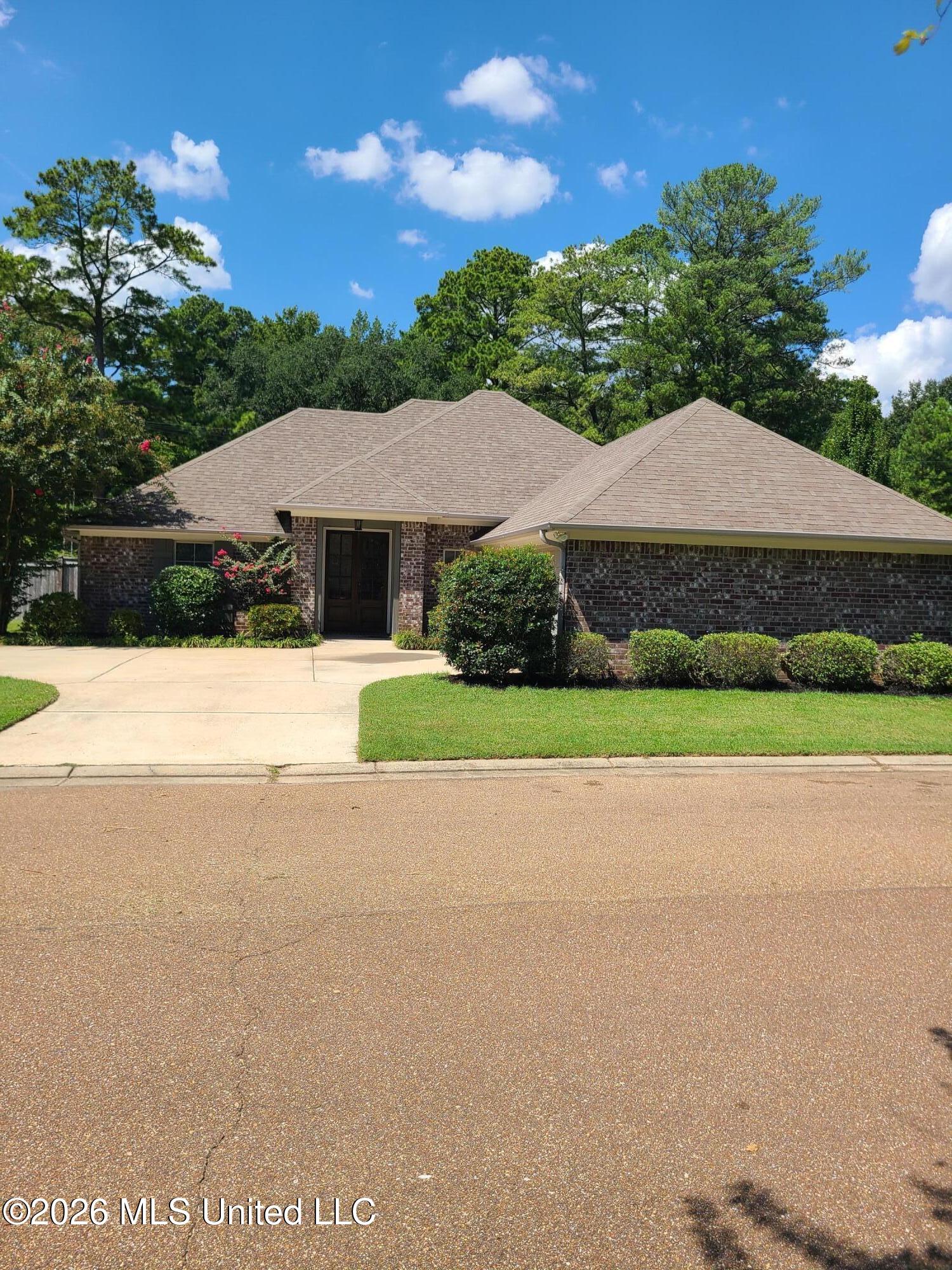 3 Lenox Court Property Photo 2