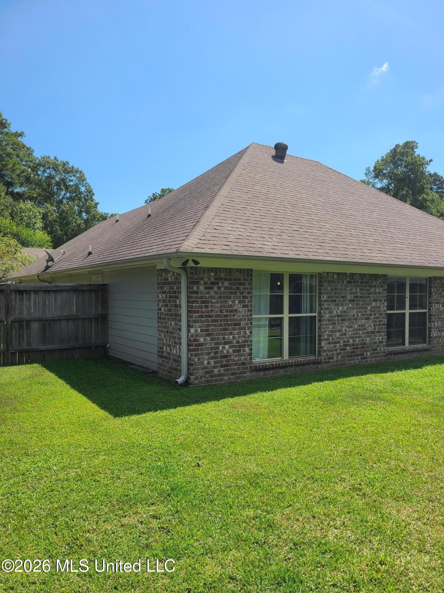 3 Lenox Court Property Photo 4