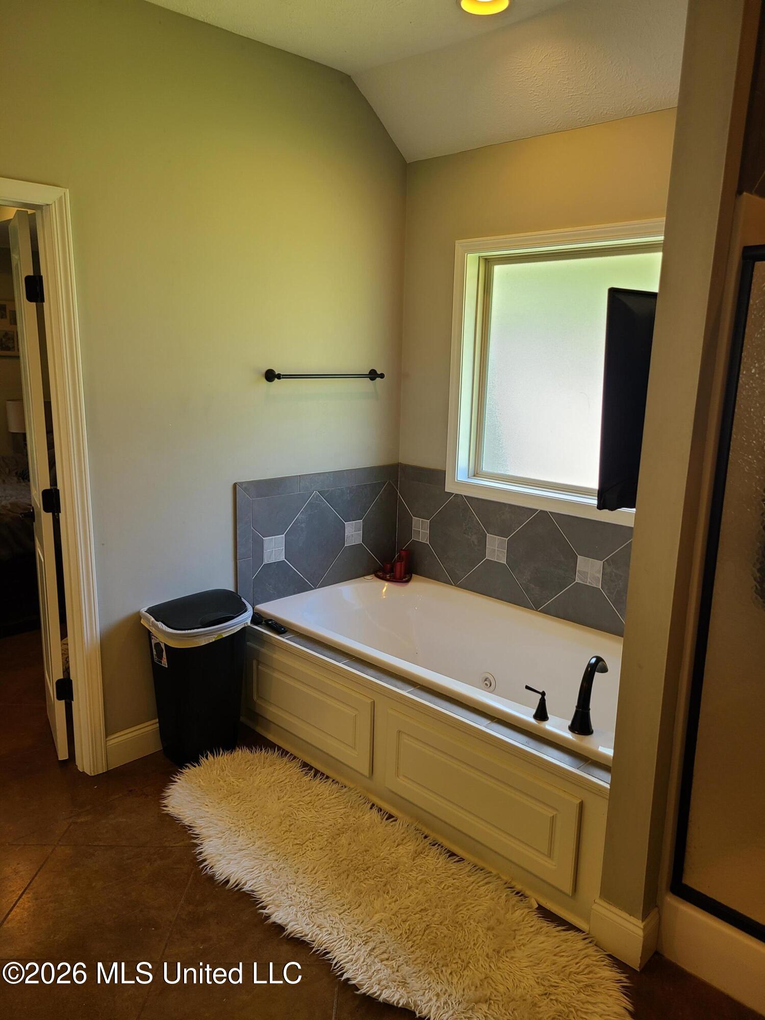 3 Lenox Court Property Photo 22