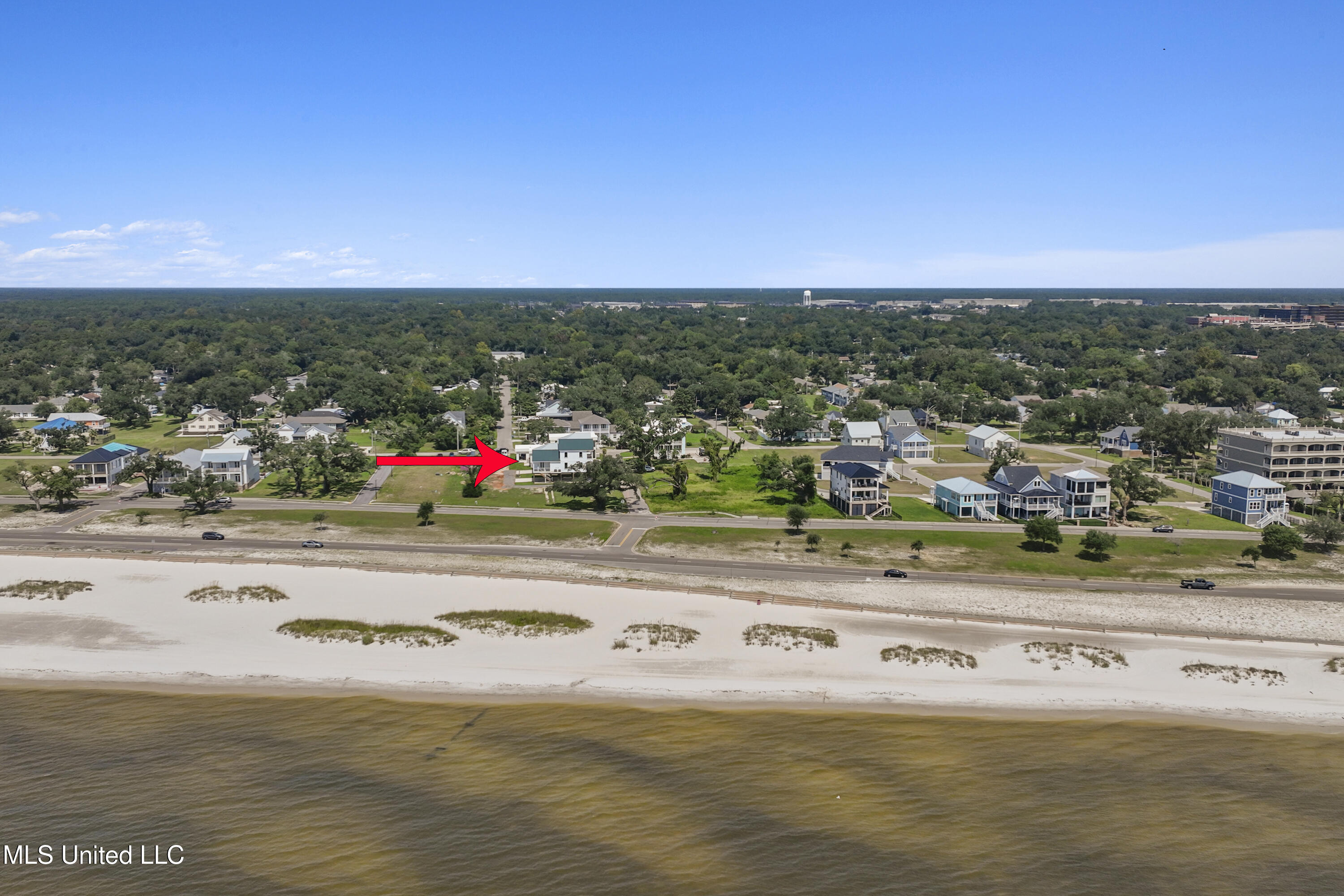 567 Maria Avenue Property Photo 3