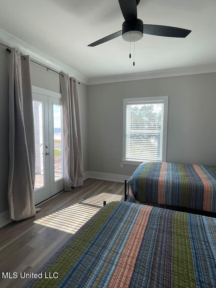 567 Maria Avenue Property Photo 23