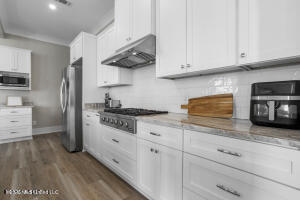 577 Maria Avenue Property Photo 15