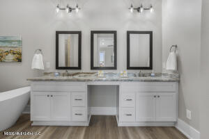 577 Maria Avenue Property Photo 22