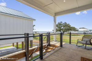577 Maria Avenue Property Photo 34