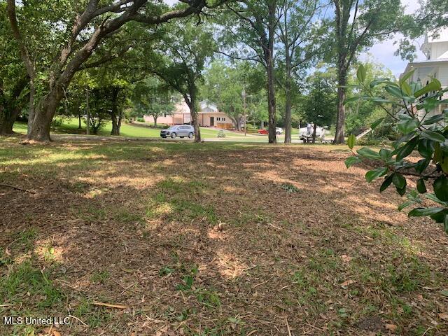 408 Ruskin Avenue Property Photo 16