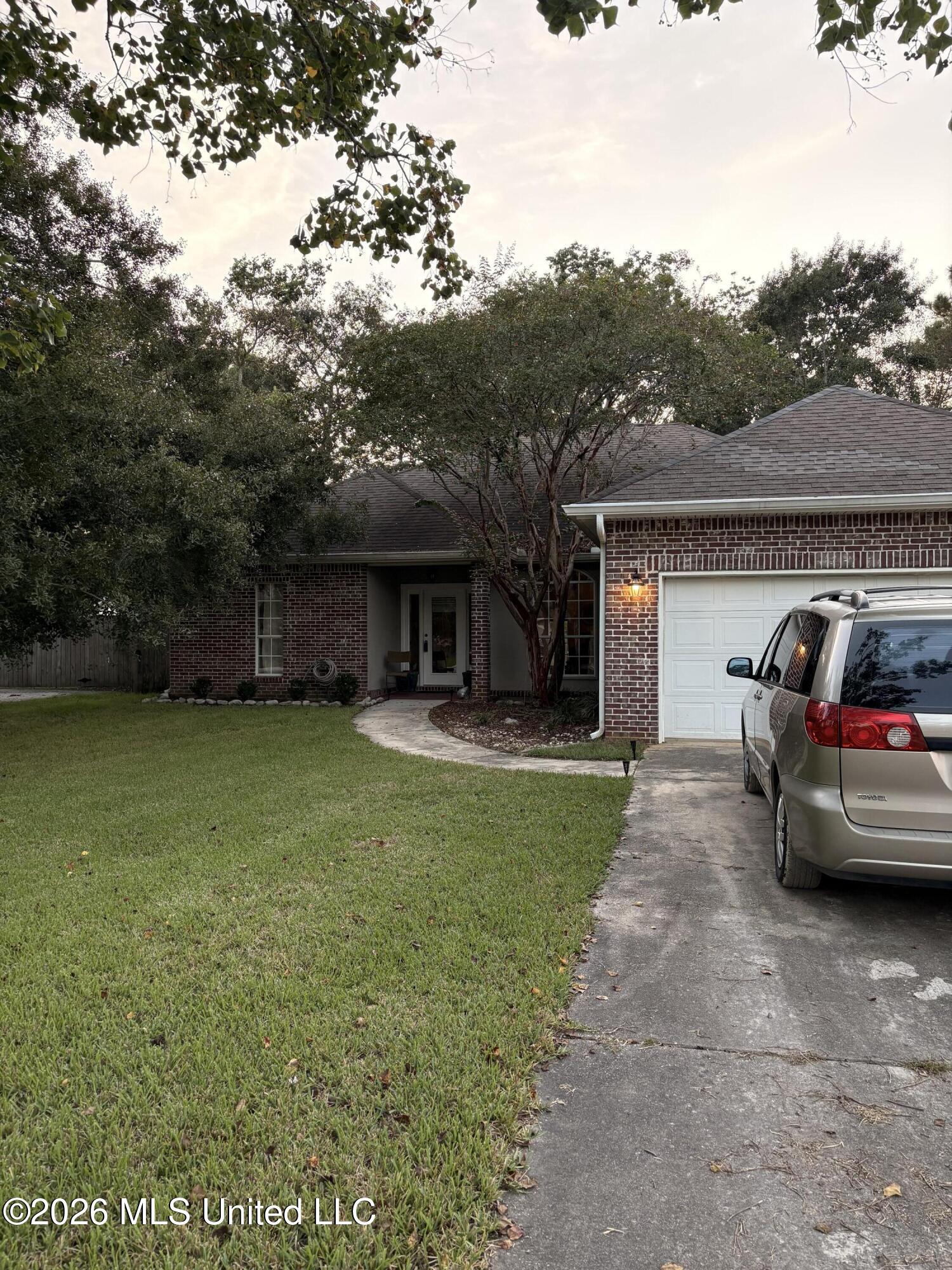 1173 Glendale Place Property Photo 1