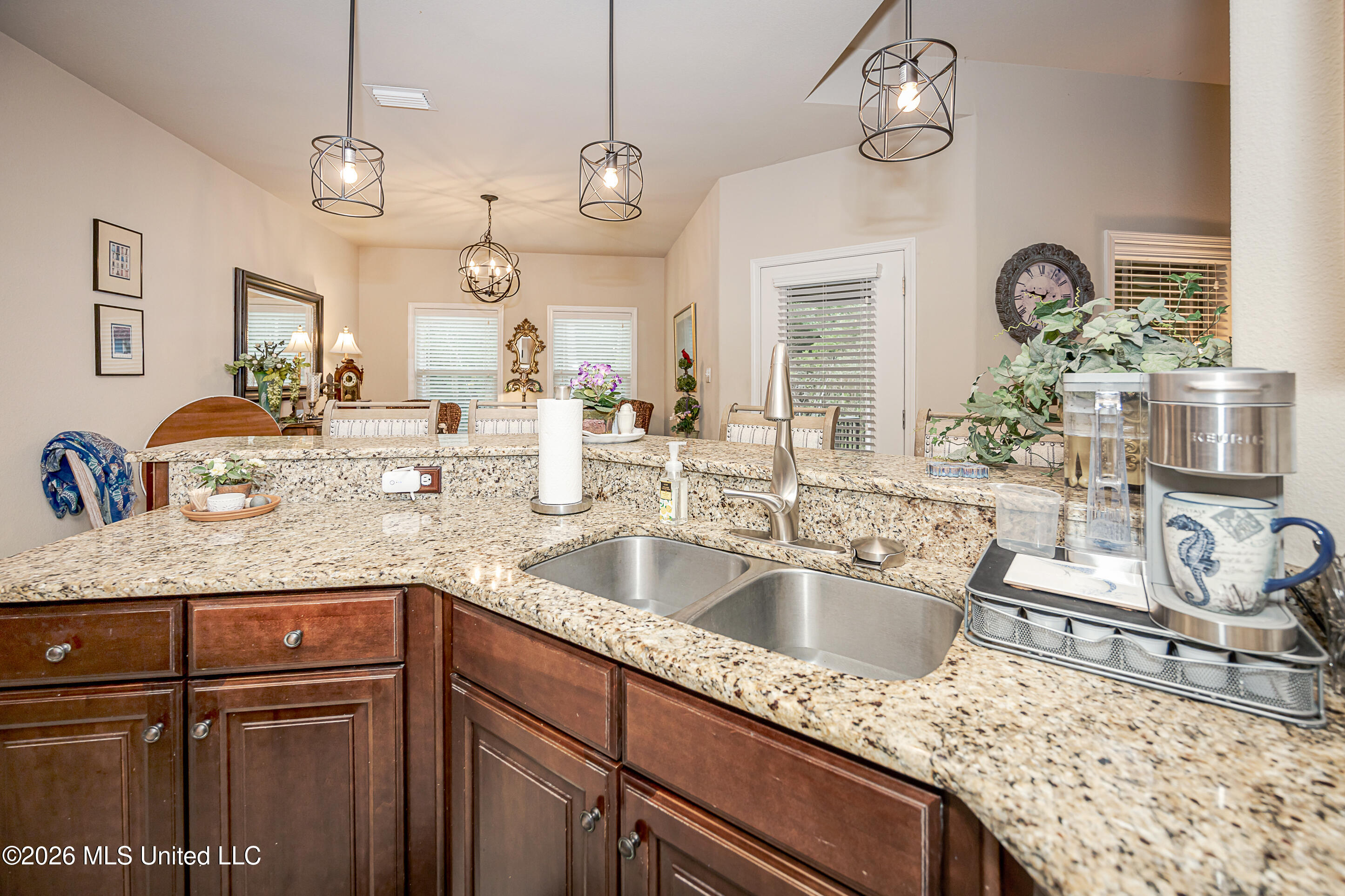 1004 Cardinal Cove Property Photo 25