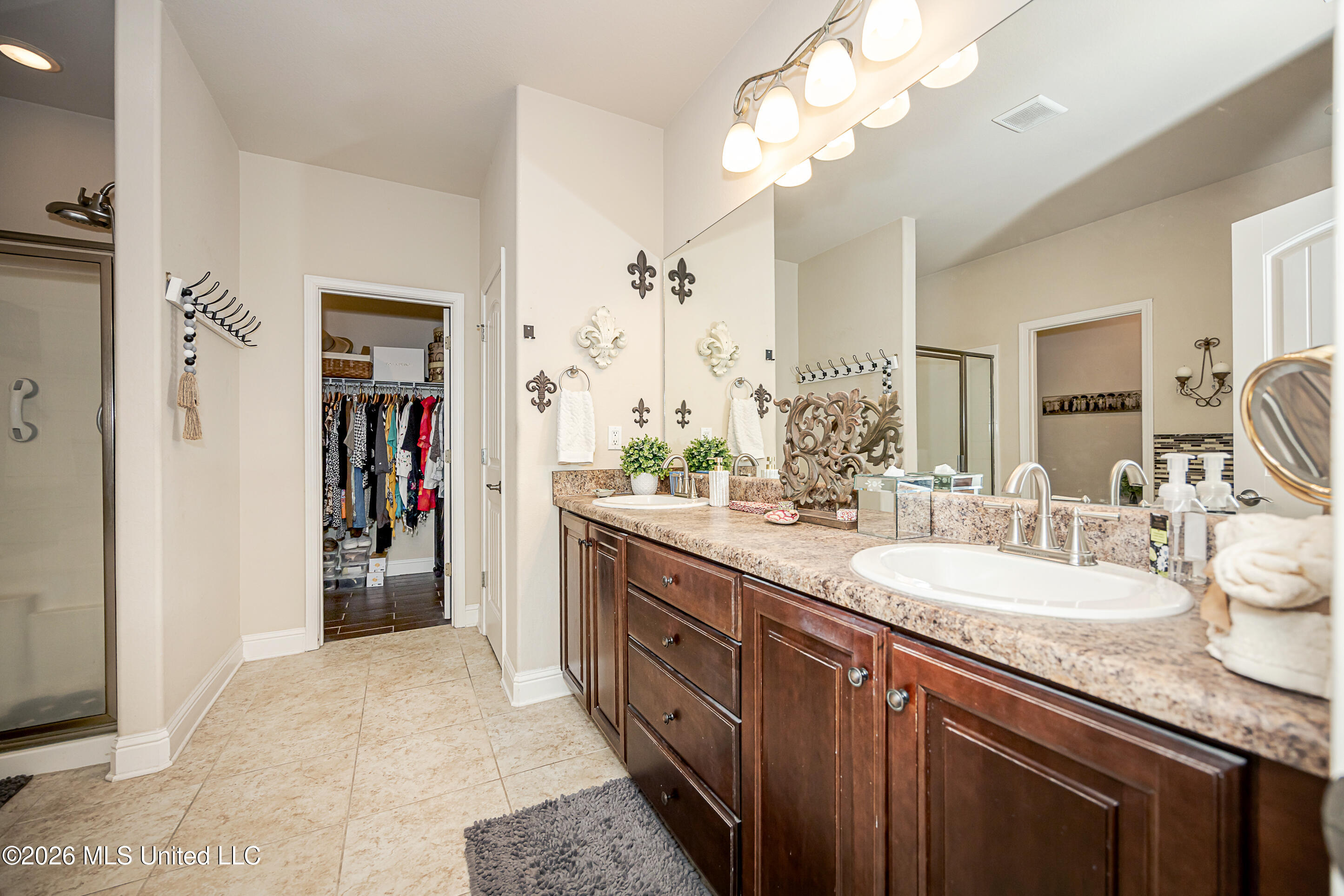 1004 Cardinal Cove Property Photo 29