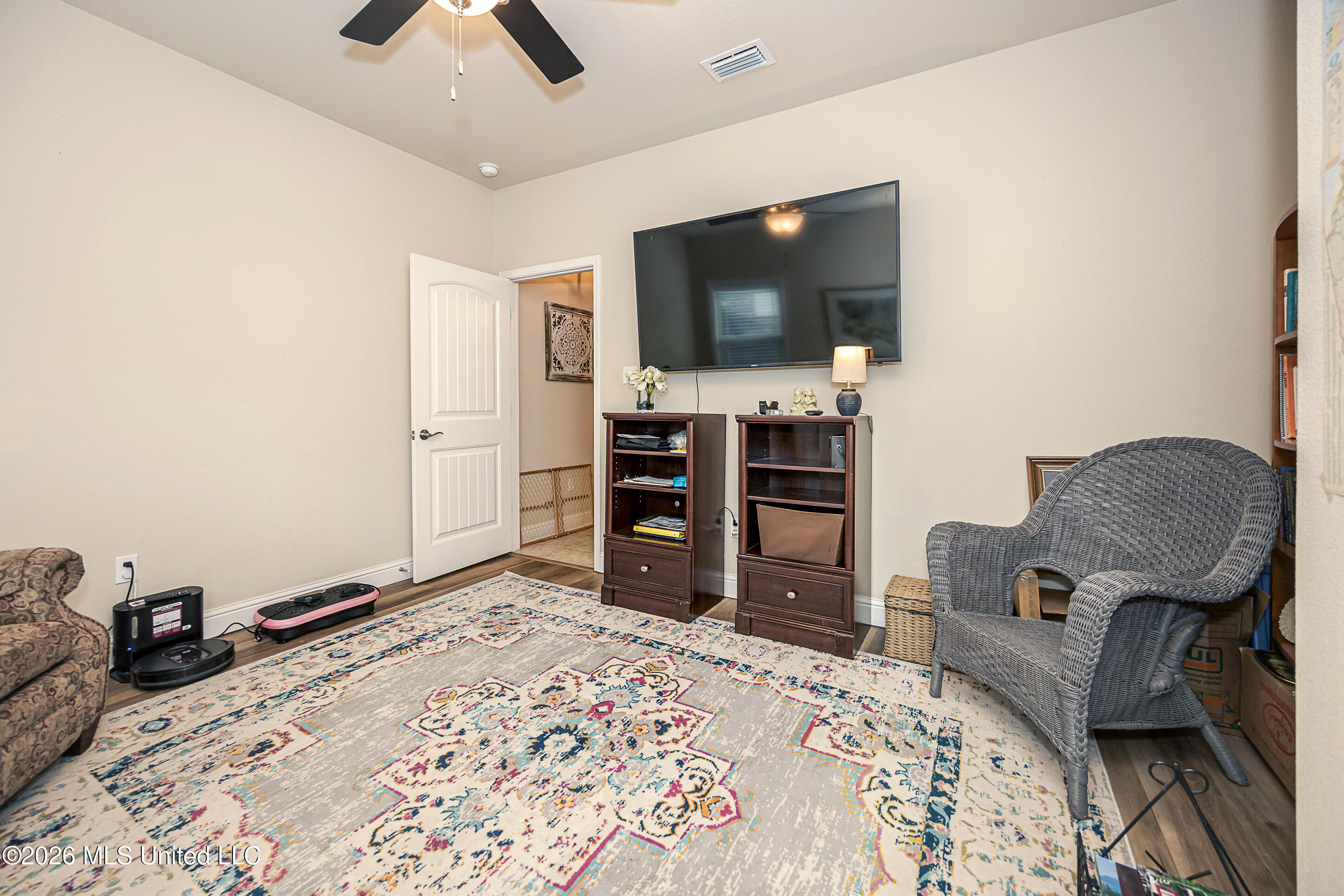 1004 Cardinal Cove Property Photo 39