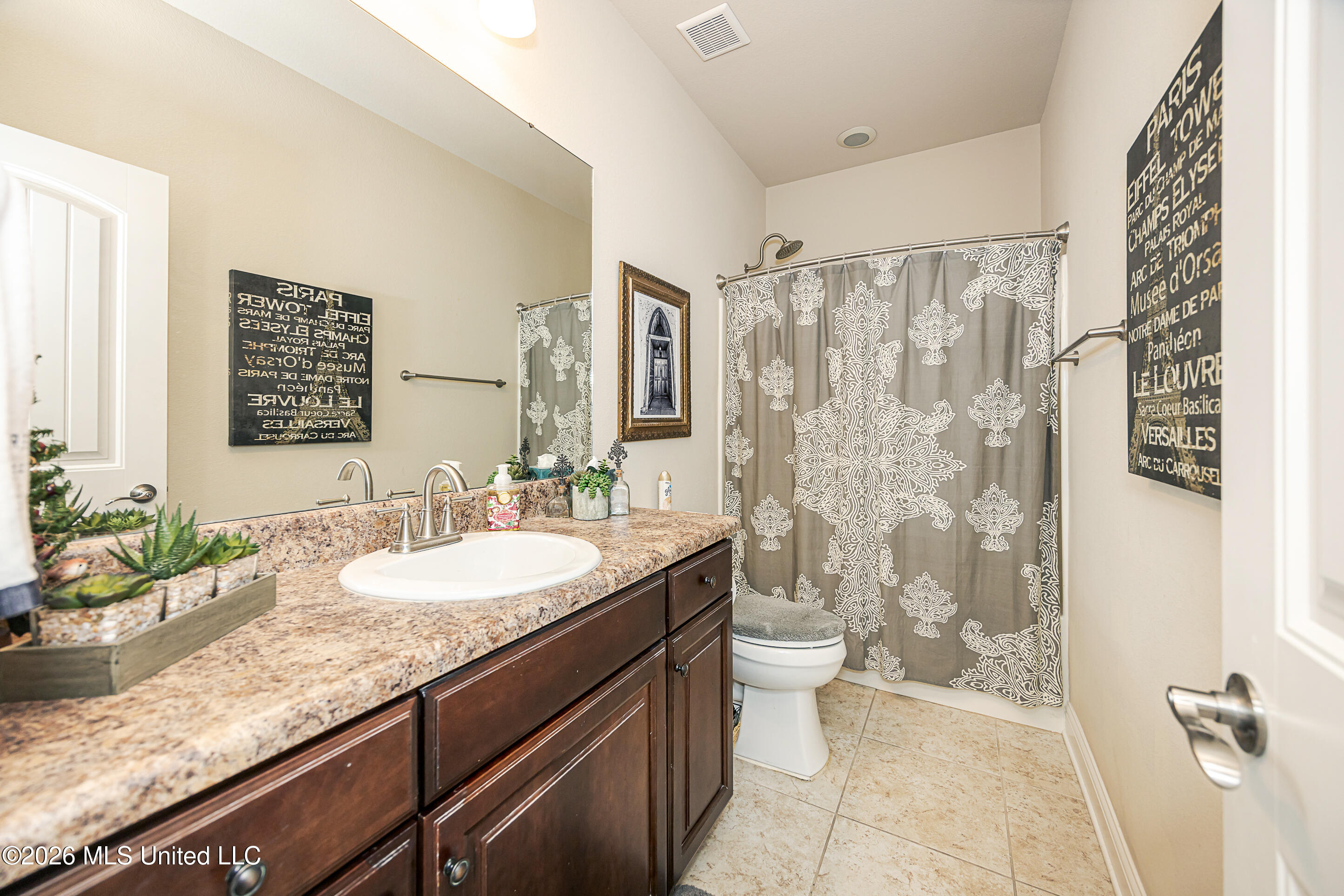 1004 Cardinal Cove Property Photo 40
