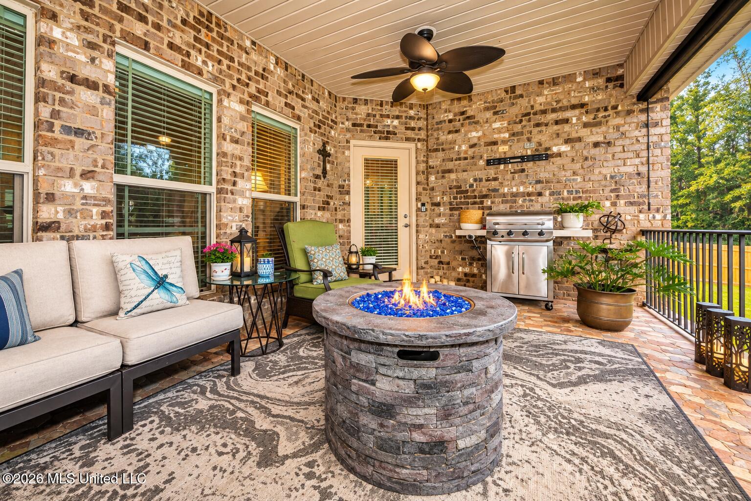 1004 Cardinal Cove Property Photo 46