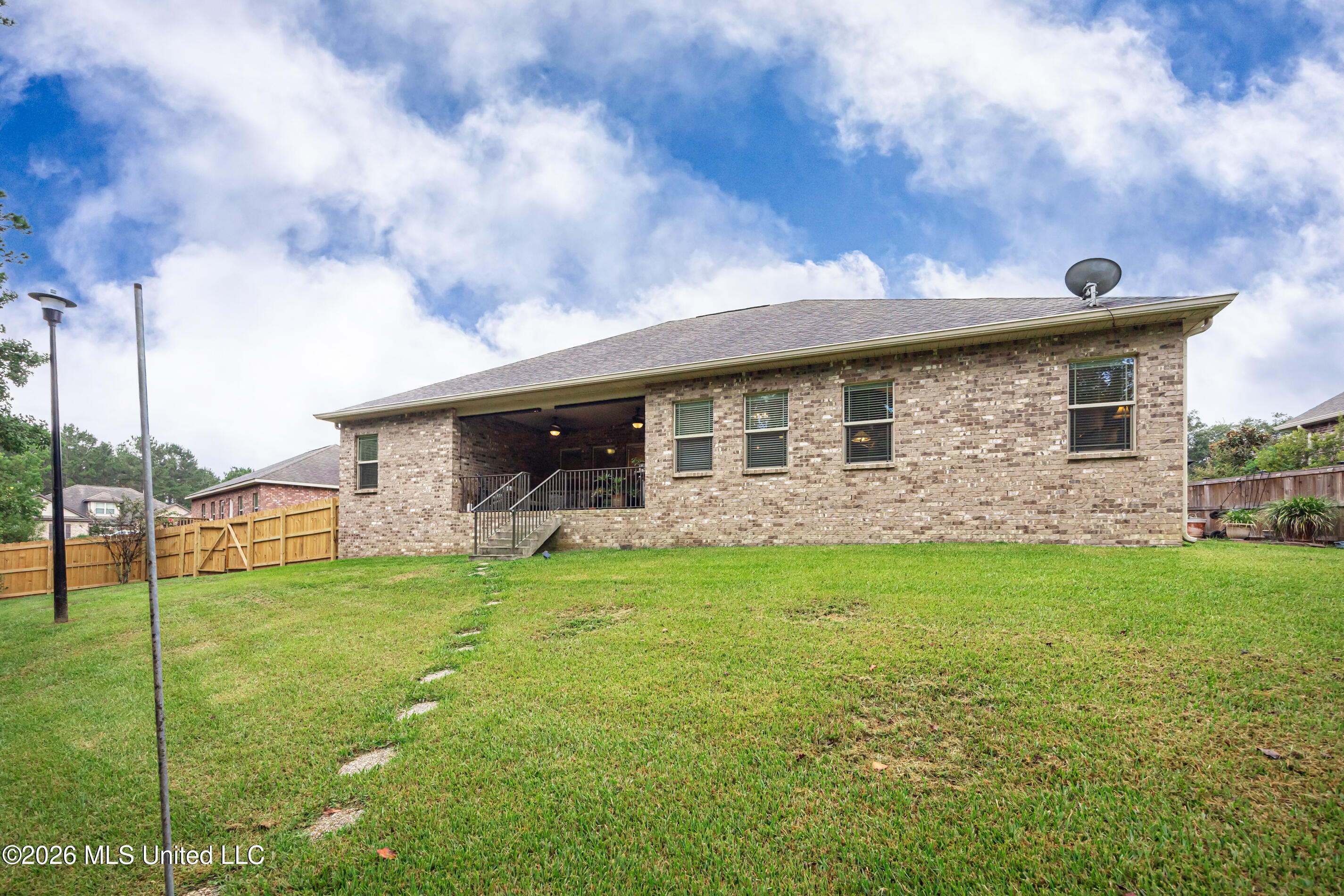 1004 Cardinal Cove Property Photo 53