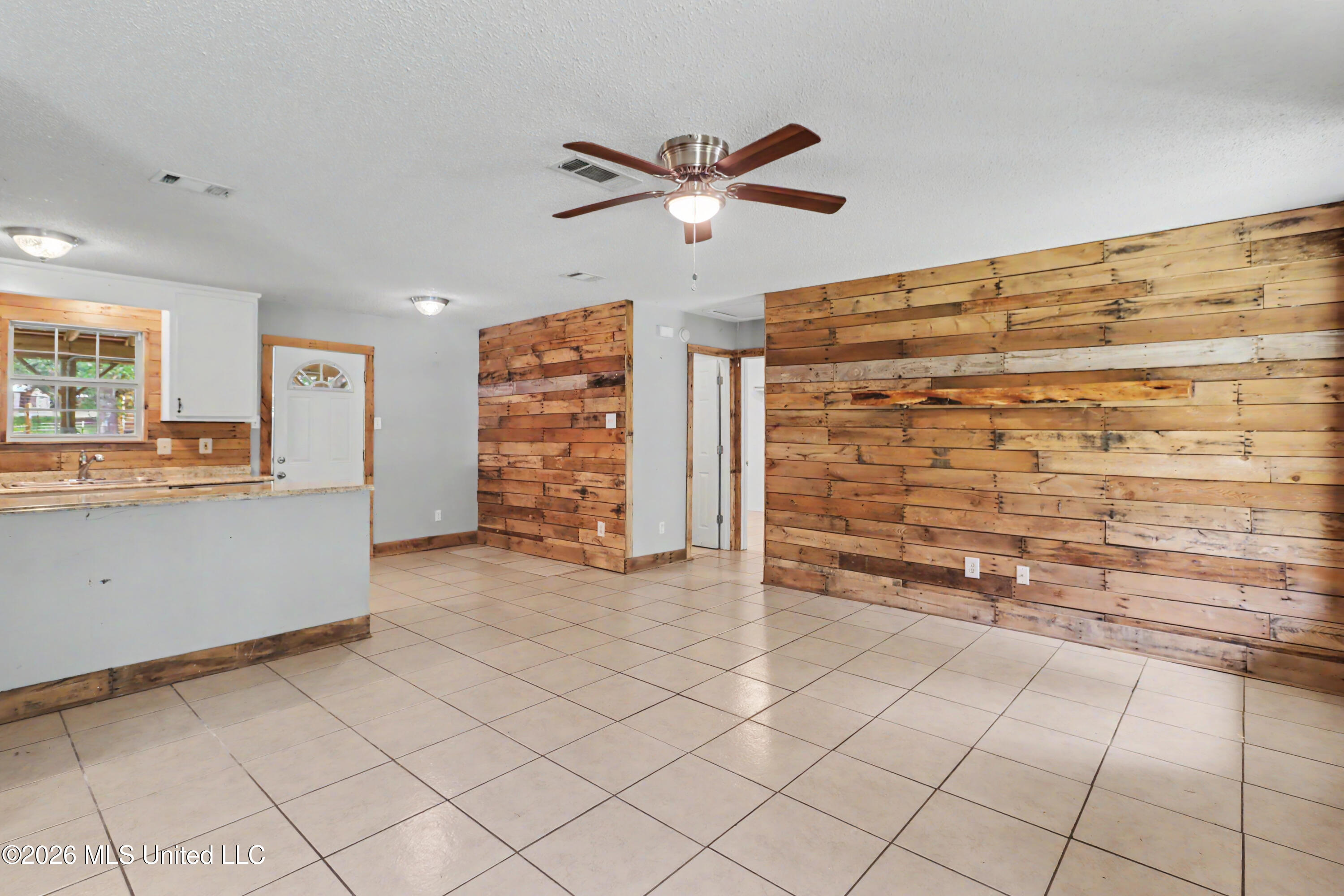 20086 Morgan Lane Road Property Photo 4