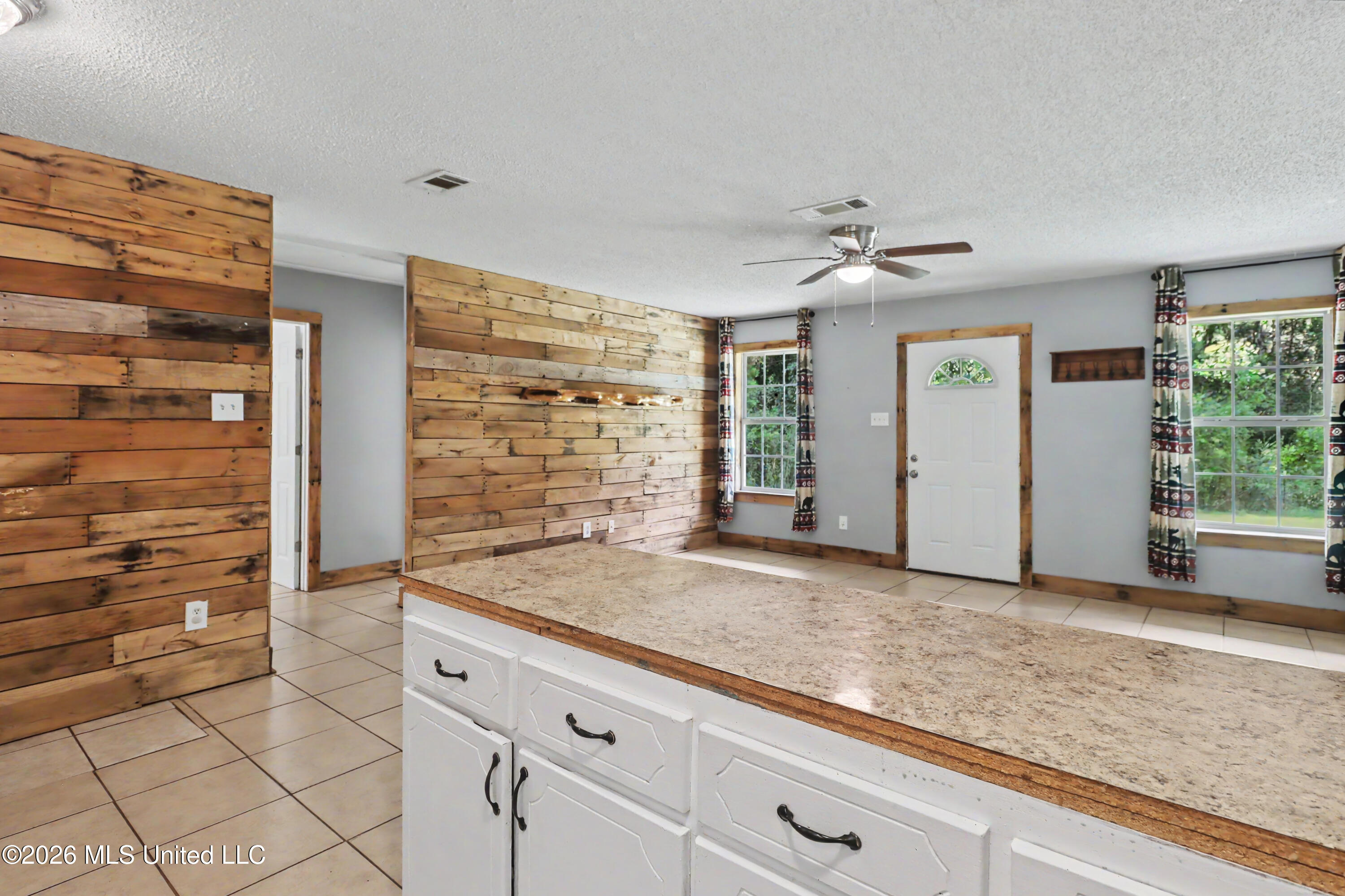 20086 Morgan Lane Road Property Photo 5