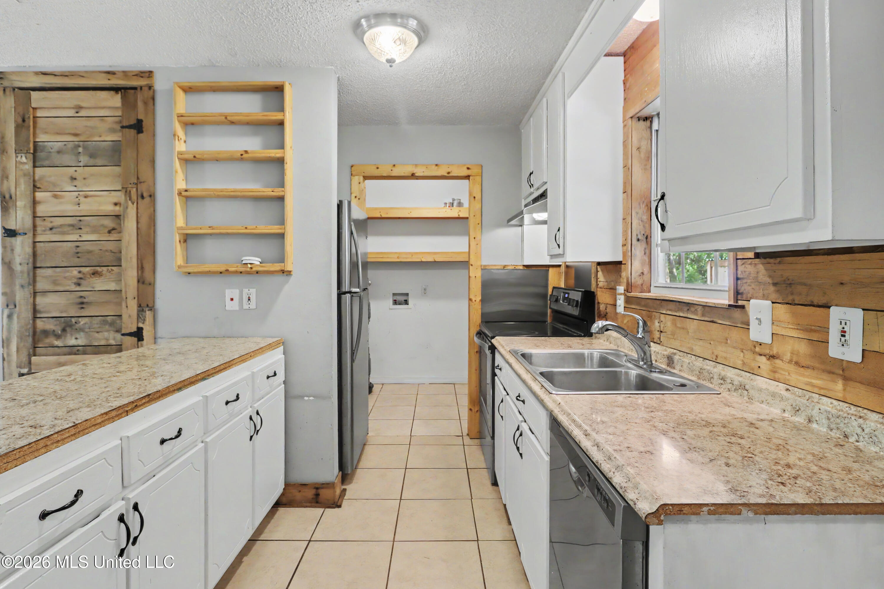 20086 Morgan Lane Road Property Photo 6