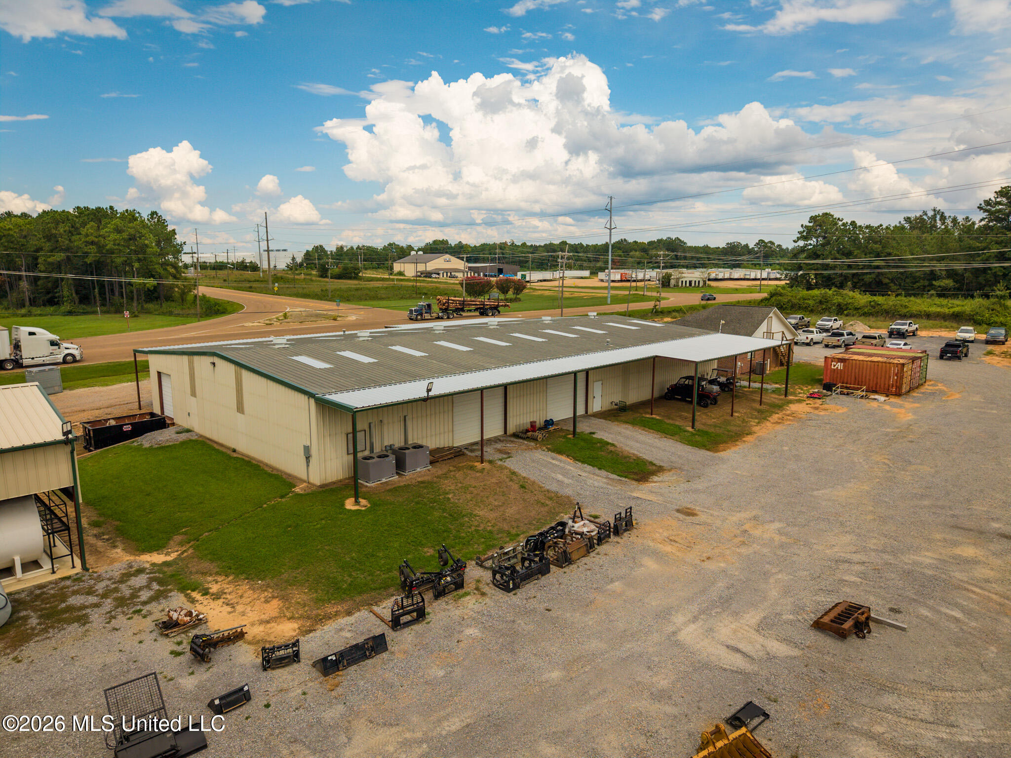 978 Industrial Park Road Property Photo 2