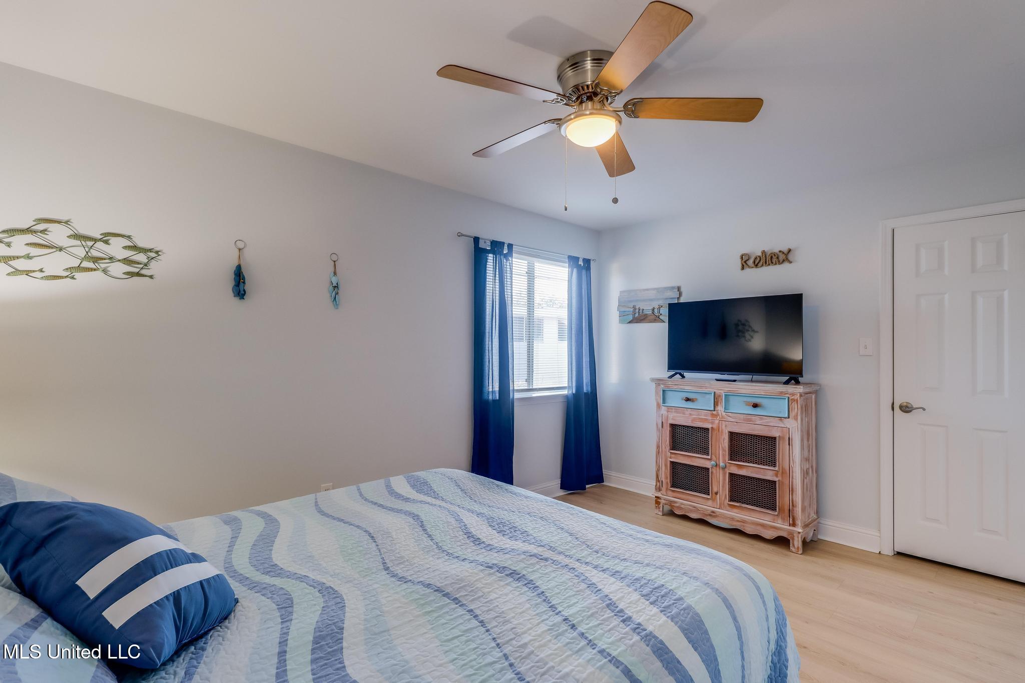1664 Beach Boulevard Property Photo 9
