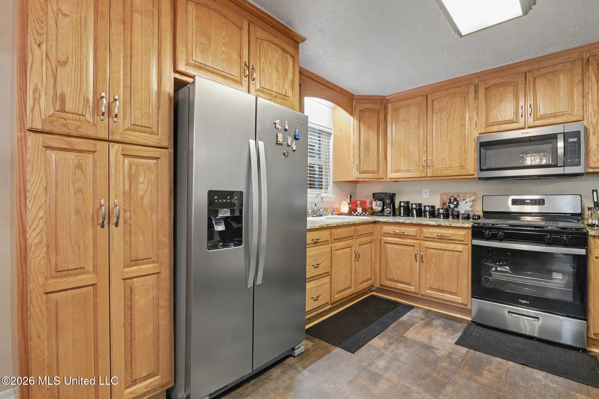 809 Canal Street Property Photo 8