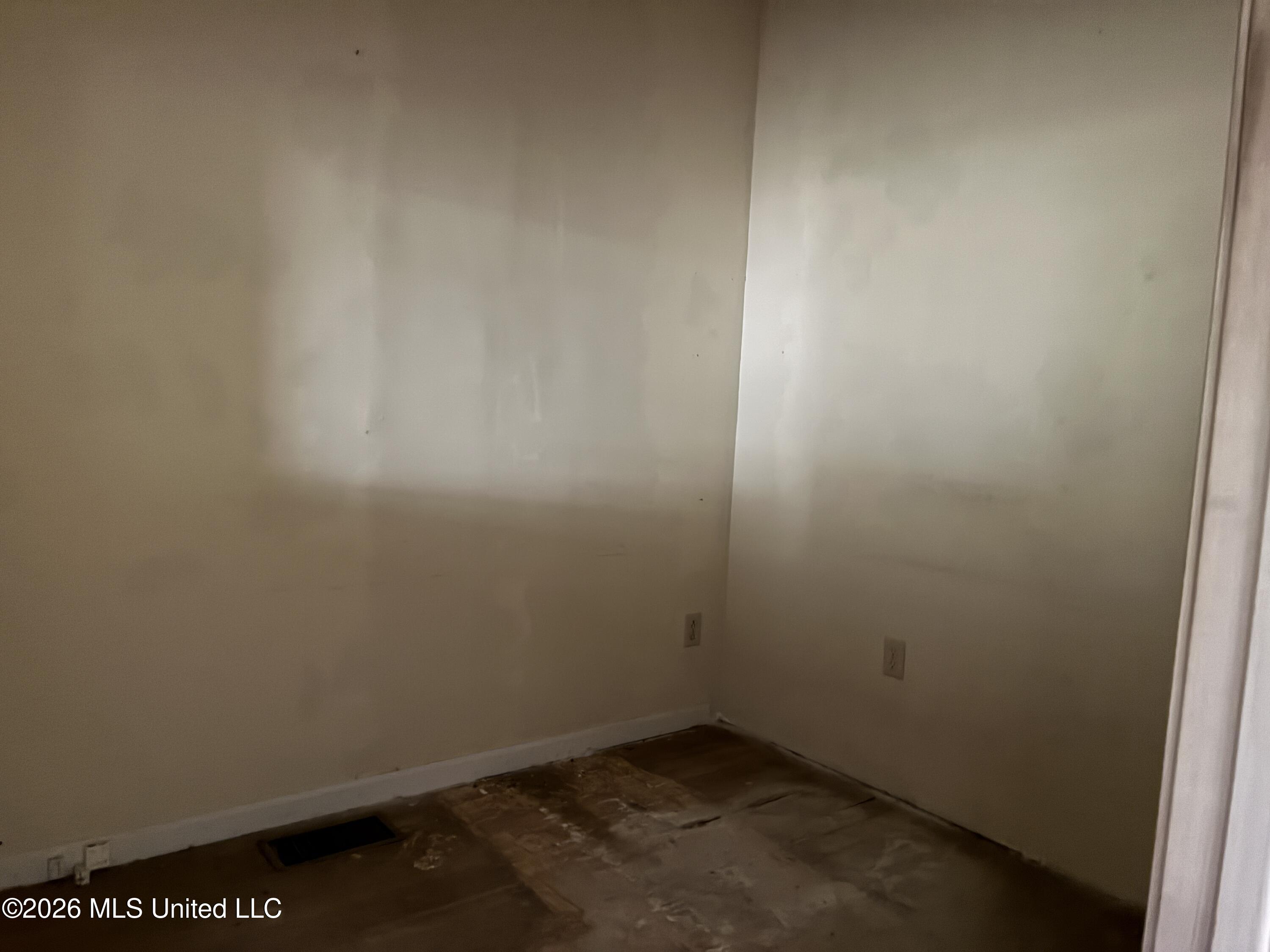 528 W Michigan Avenue Property Photo 3