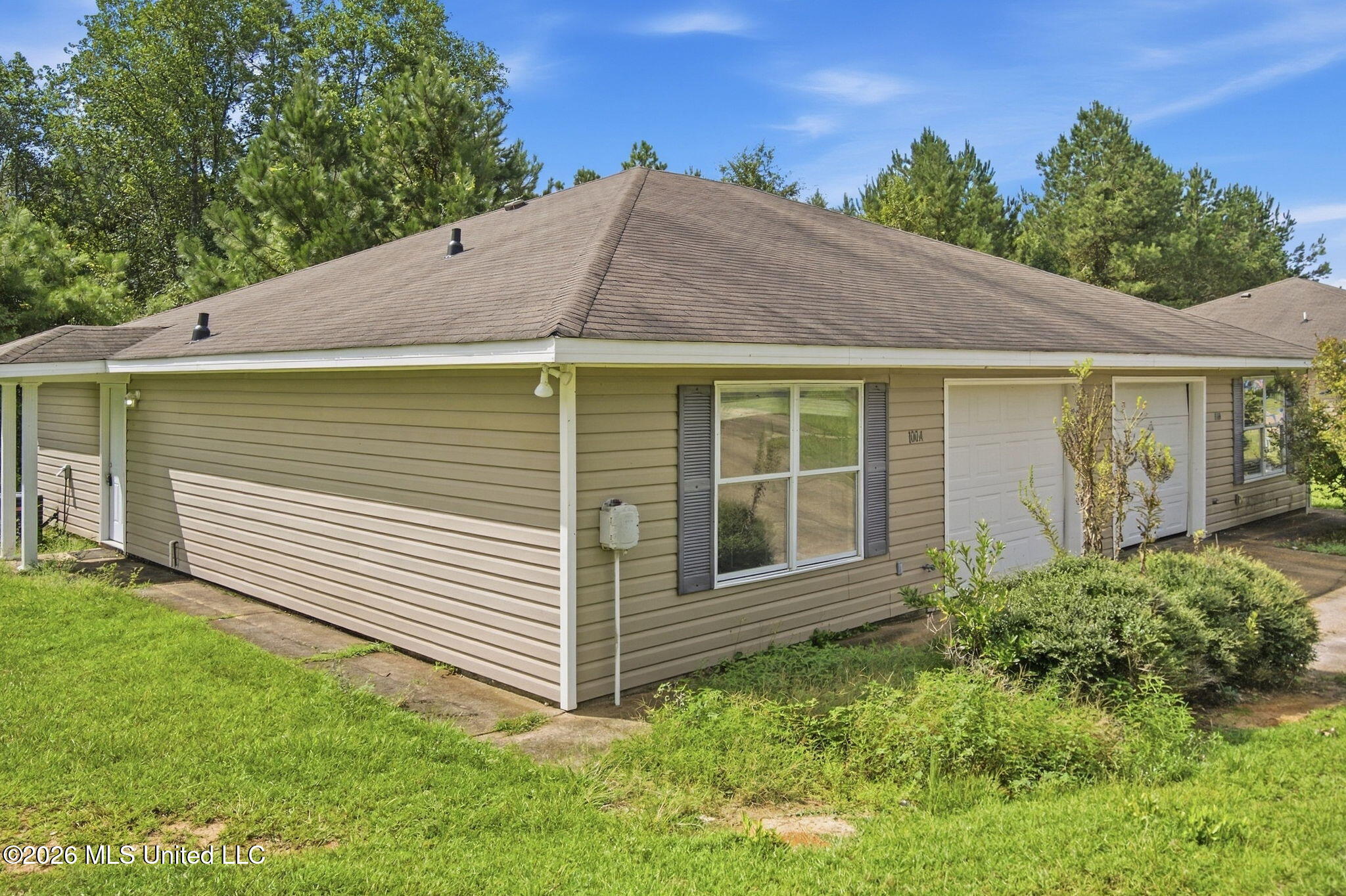 100 Beaver Dam Road Property Photo 2
