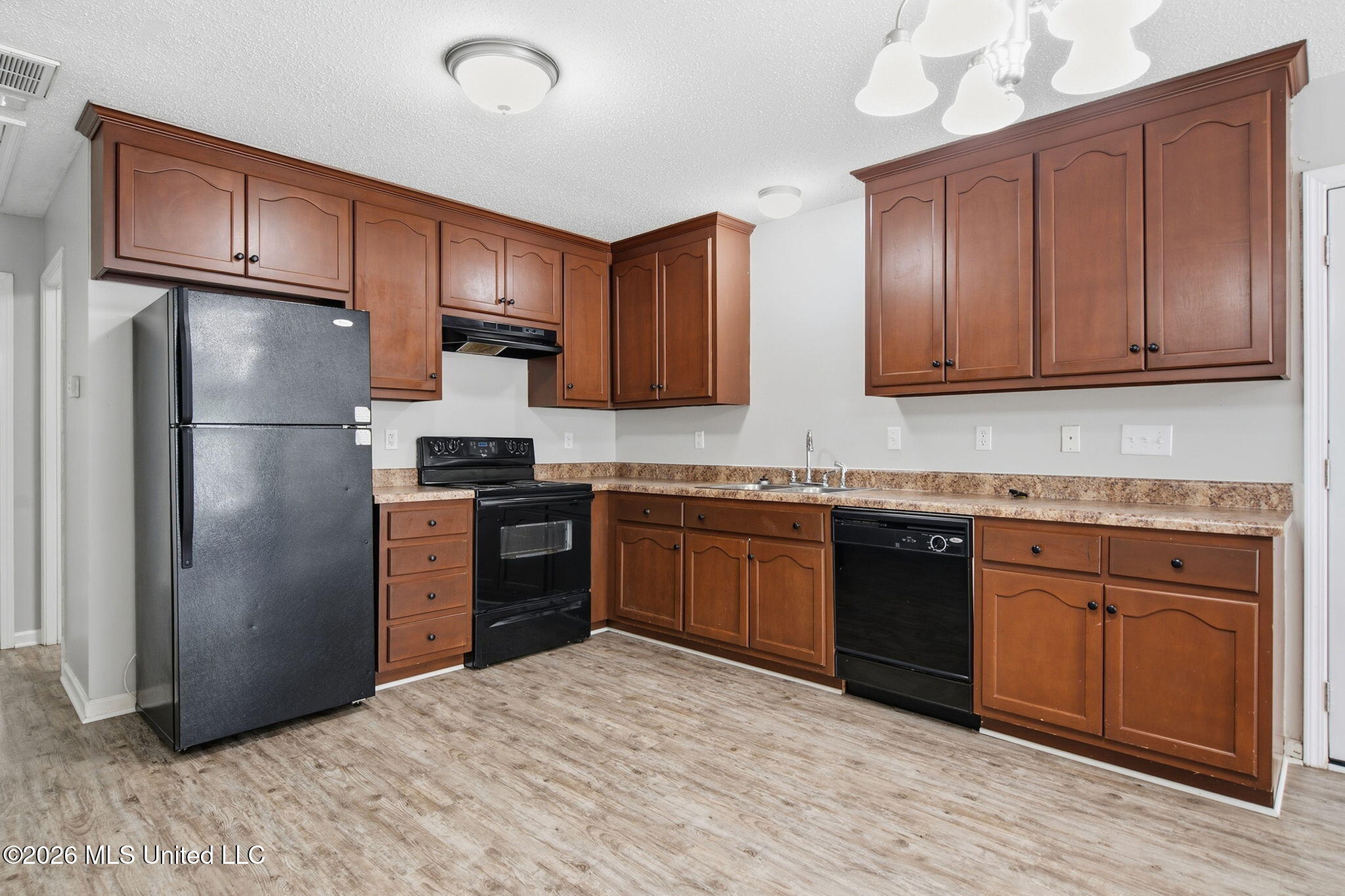 100 Beaver Dam Road Property Photo 7