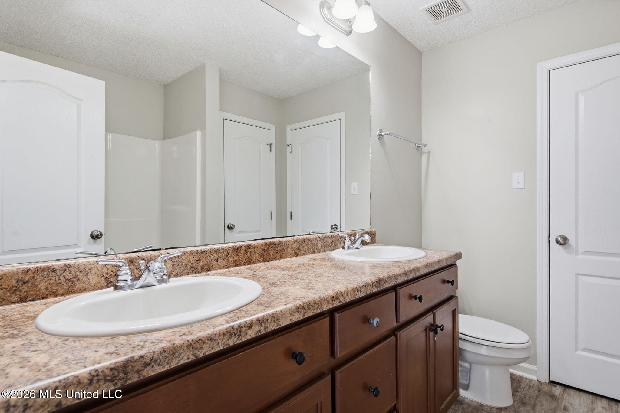 100 Beaver Dam Road Property Photo 12