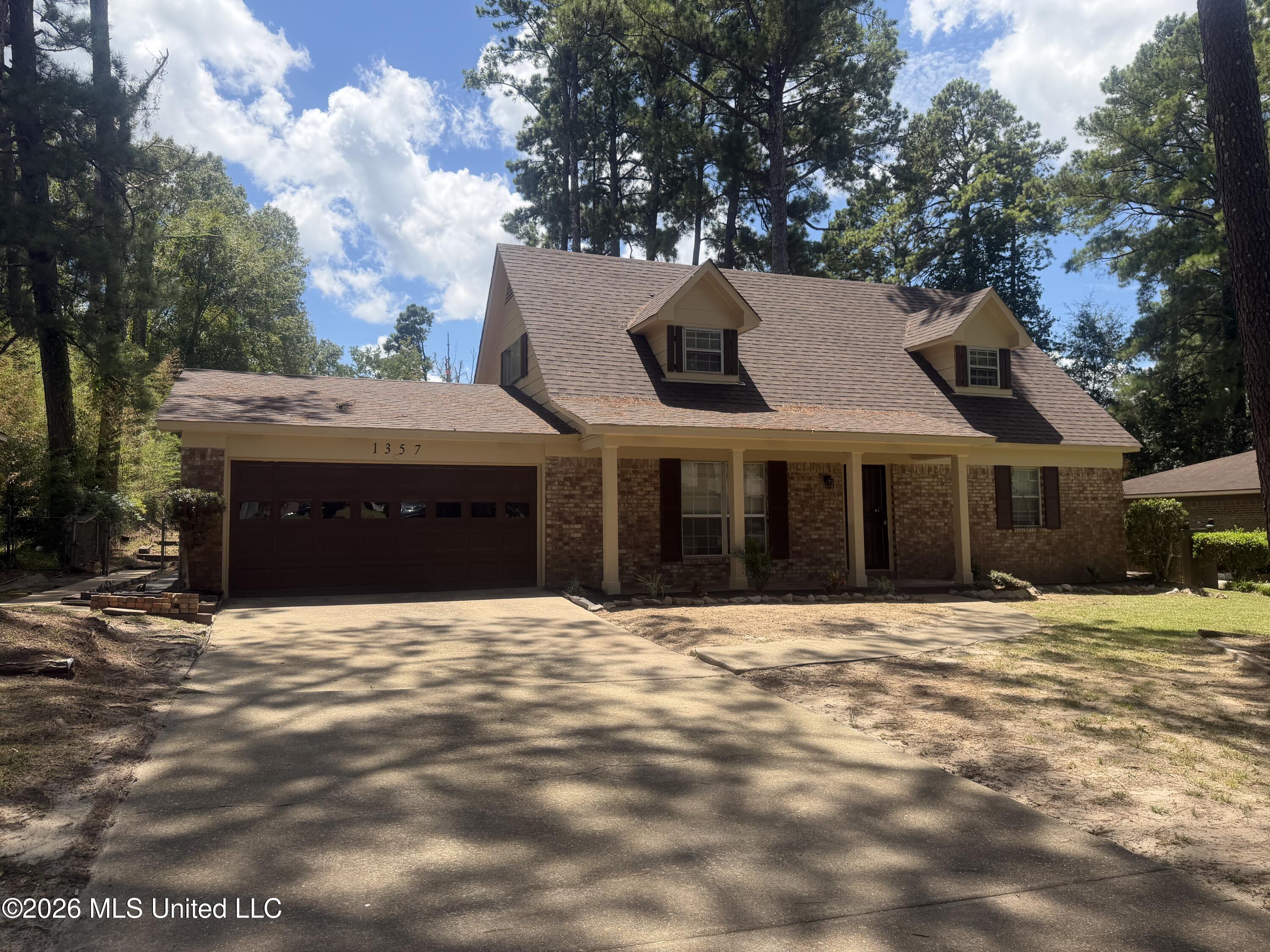 1357 Canterbury Lane Property Photo 1