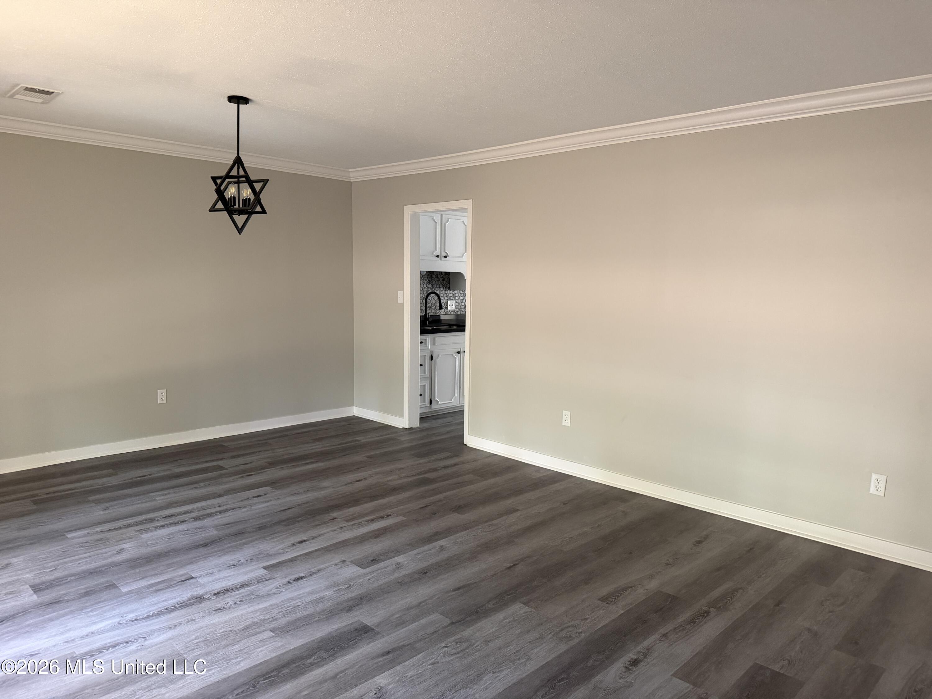 1357 Canterbury Lane Property Photo 10