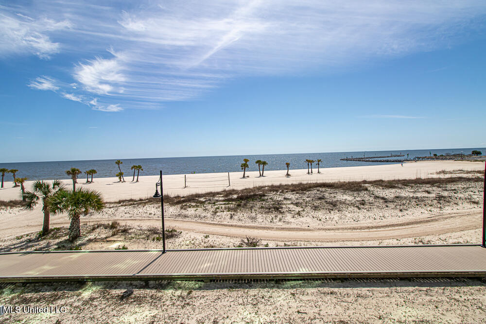1899 Beach Boulevard Property Photo 24