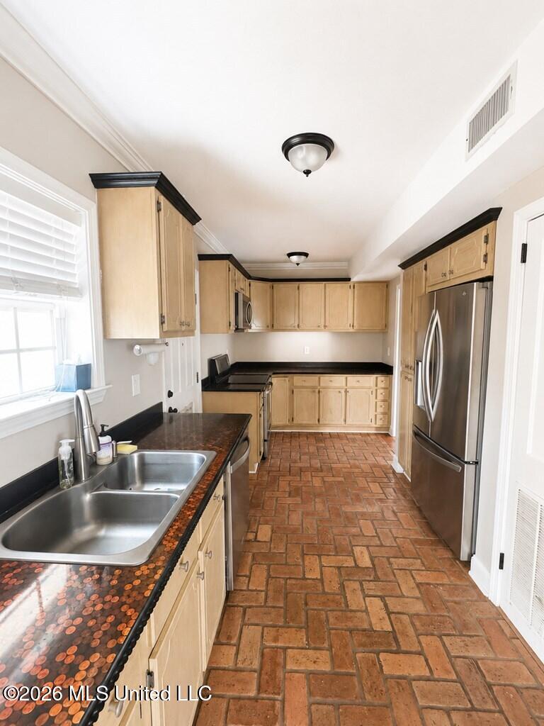 518 Fifth Avenue Property Photo 4