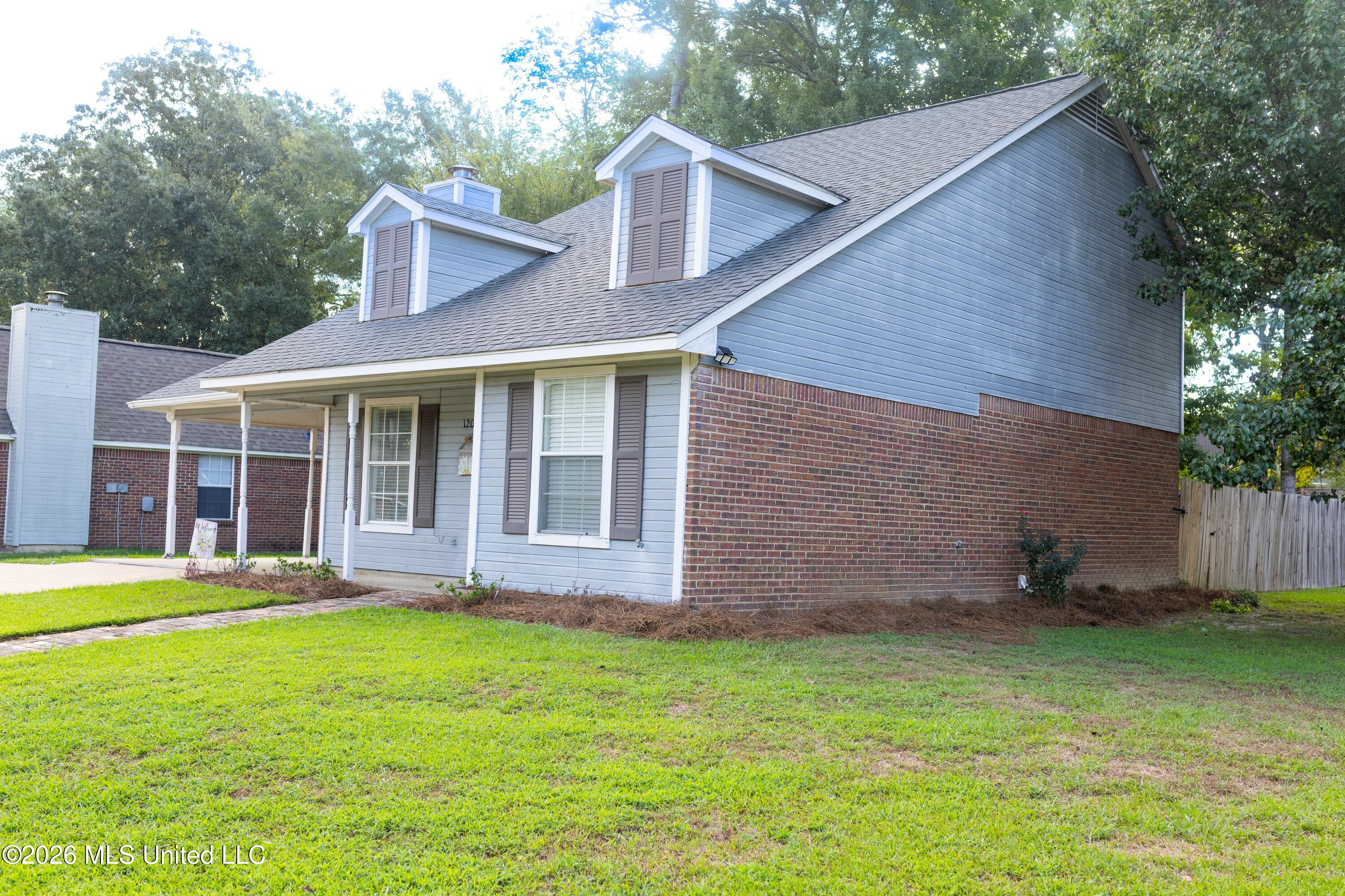 1200 Barnett Bend Circle Property Photo 4