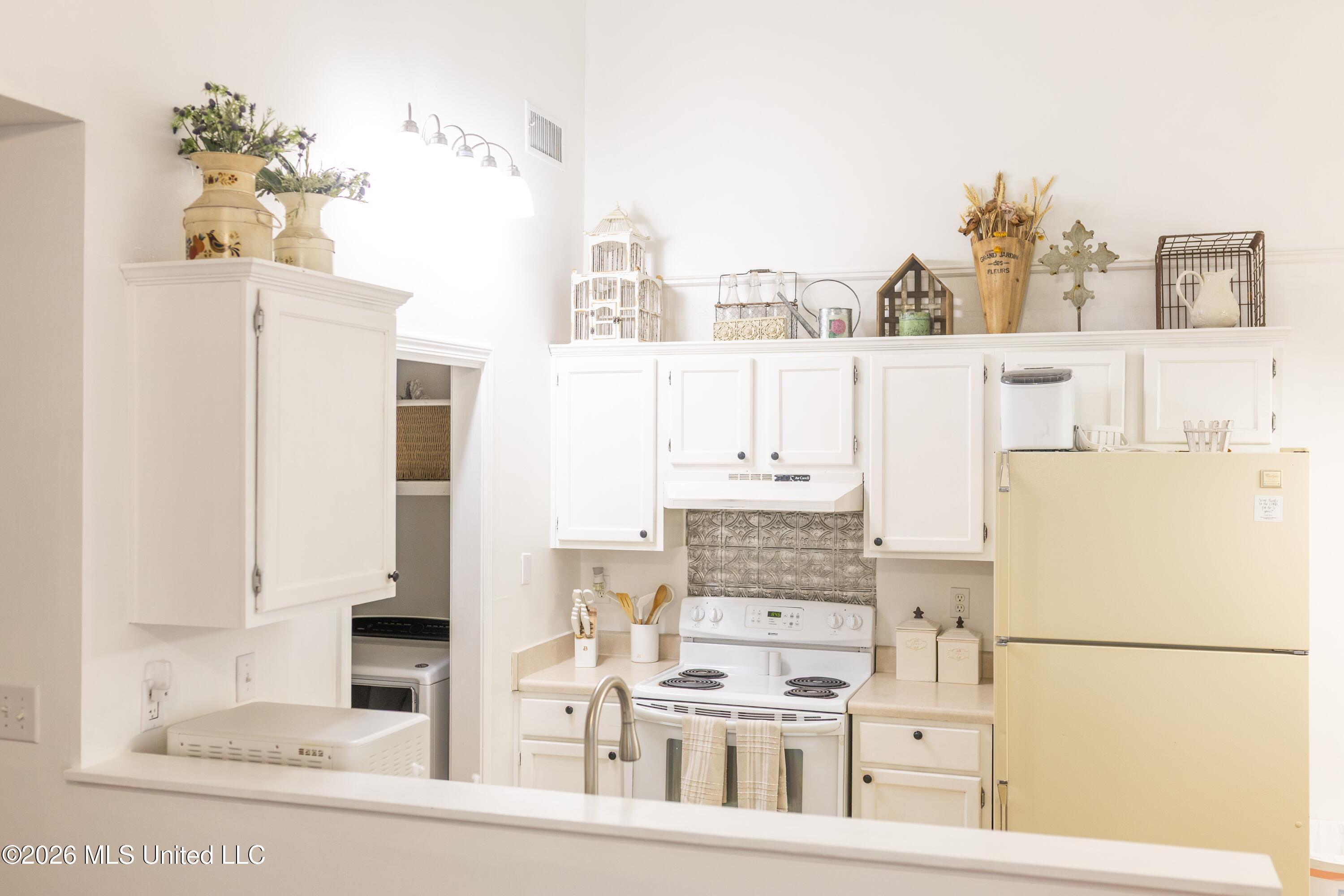 1200 Barnett Bend Circle Property Photo 7