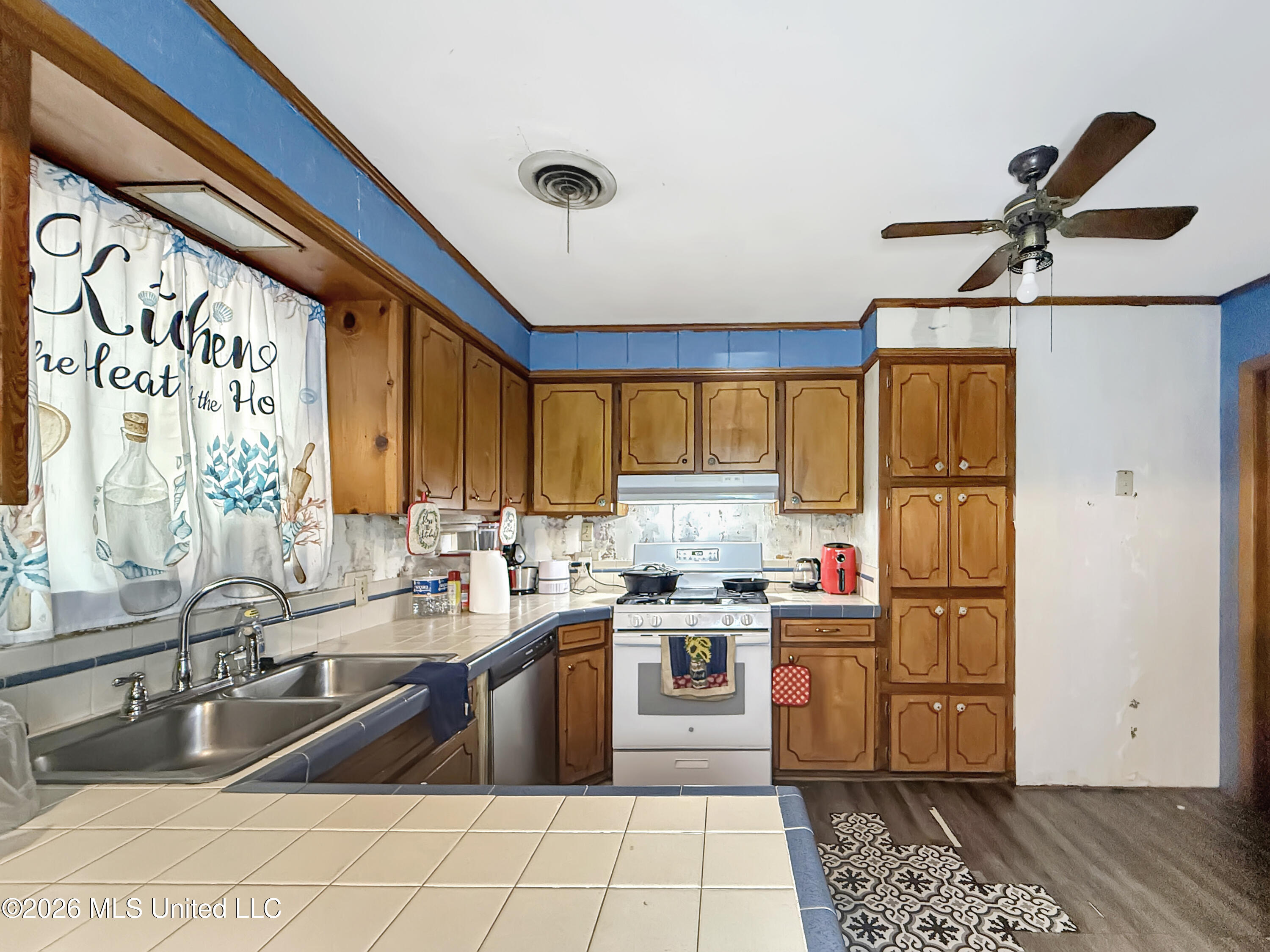 130 Rochelle Drive Property Photo 14