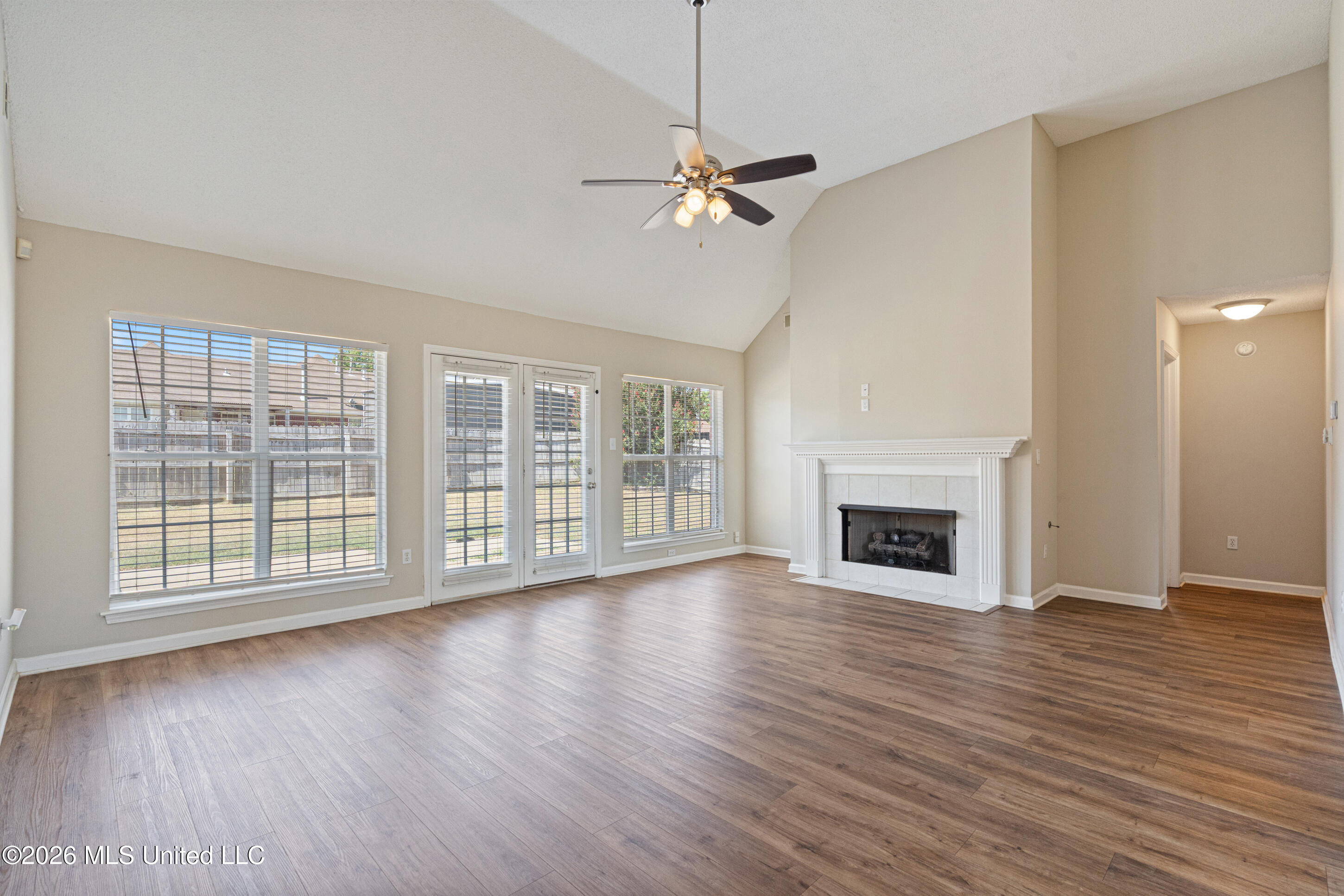 5651 Truman Cove Property Photo 7
