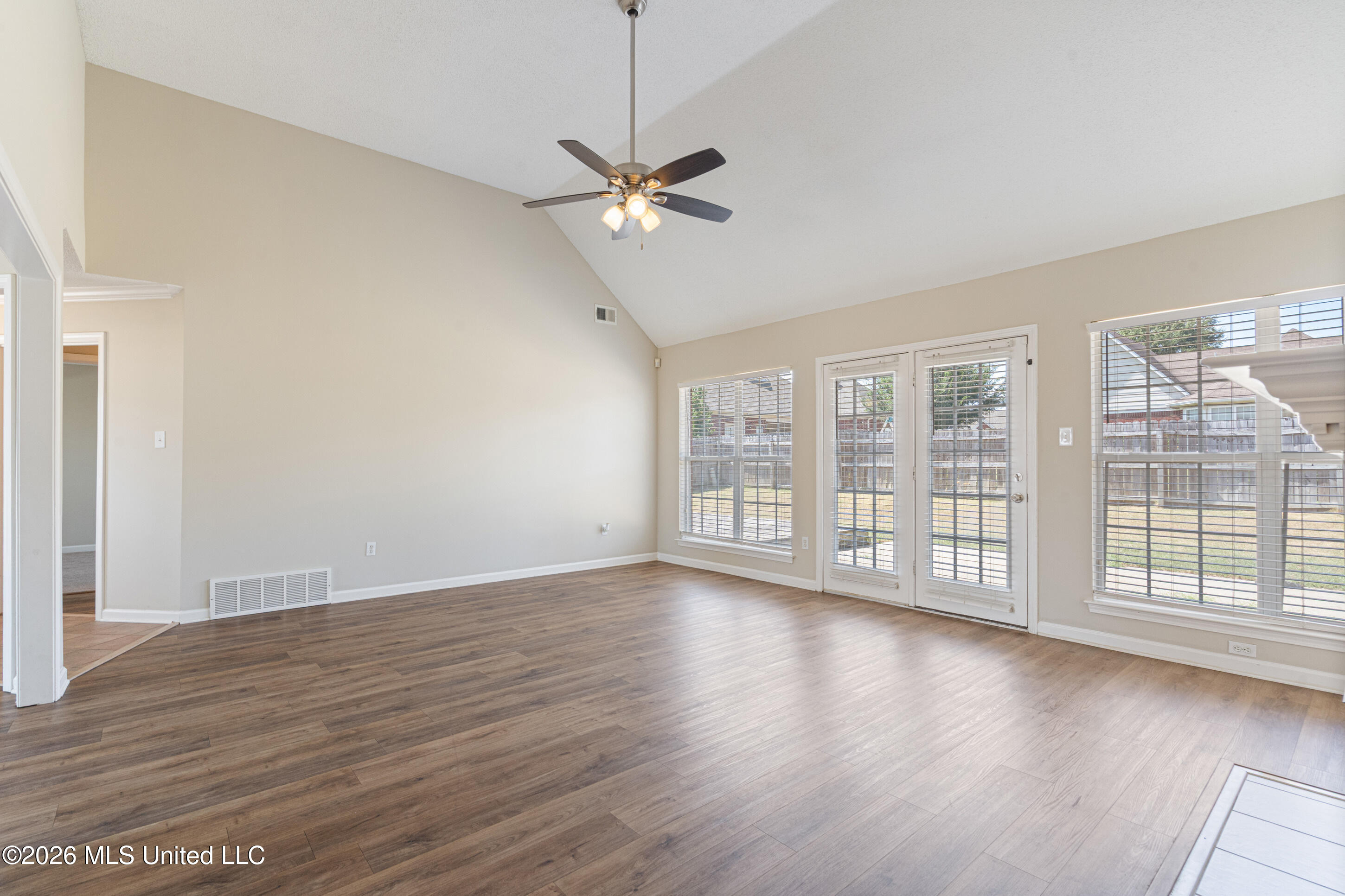 5651 Truman Cove Property Photo 10