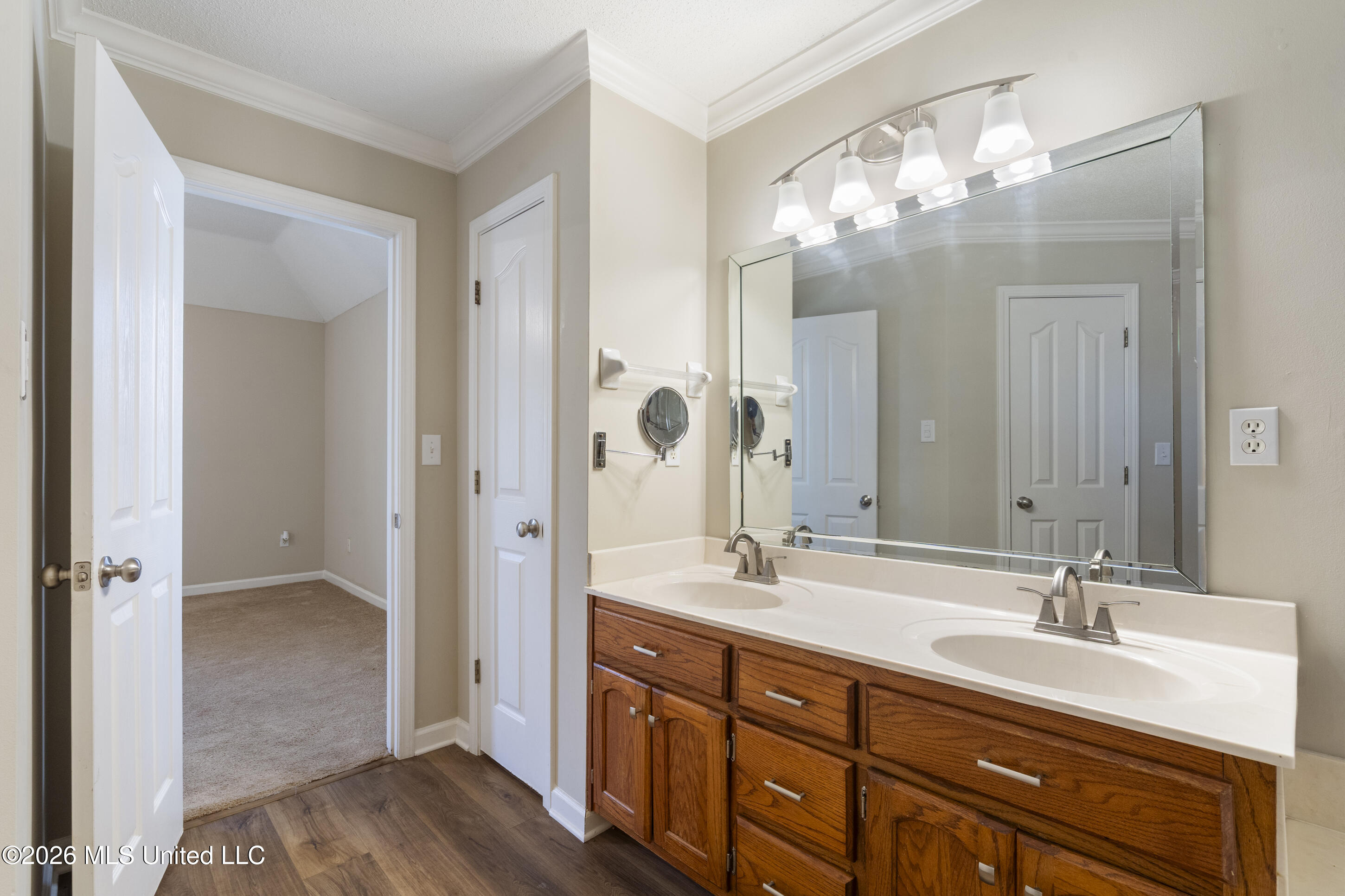 5651 Truman Cove Property Photo 18