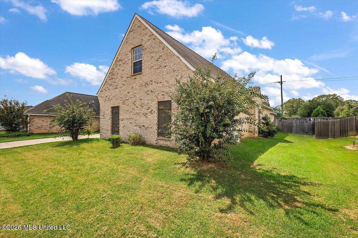 160 Western Ridge Circle Property Photo 2