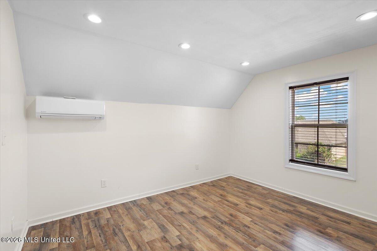 160 Western Ridge Circle Property Photo 26