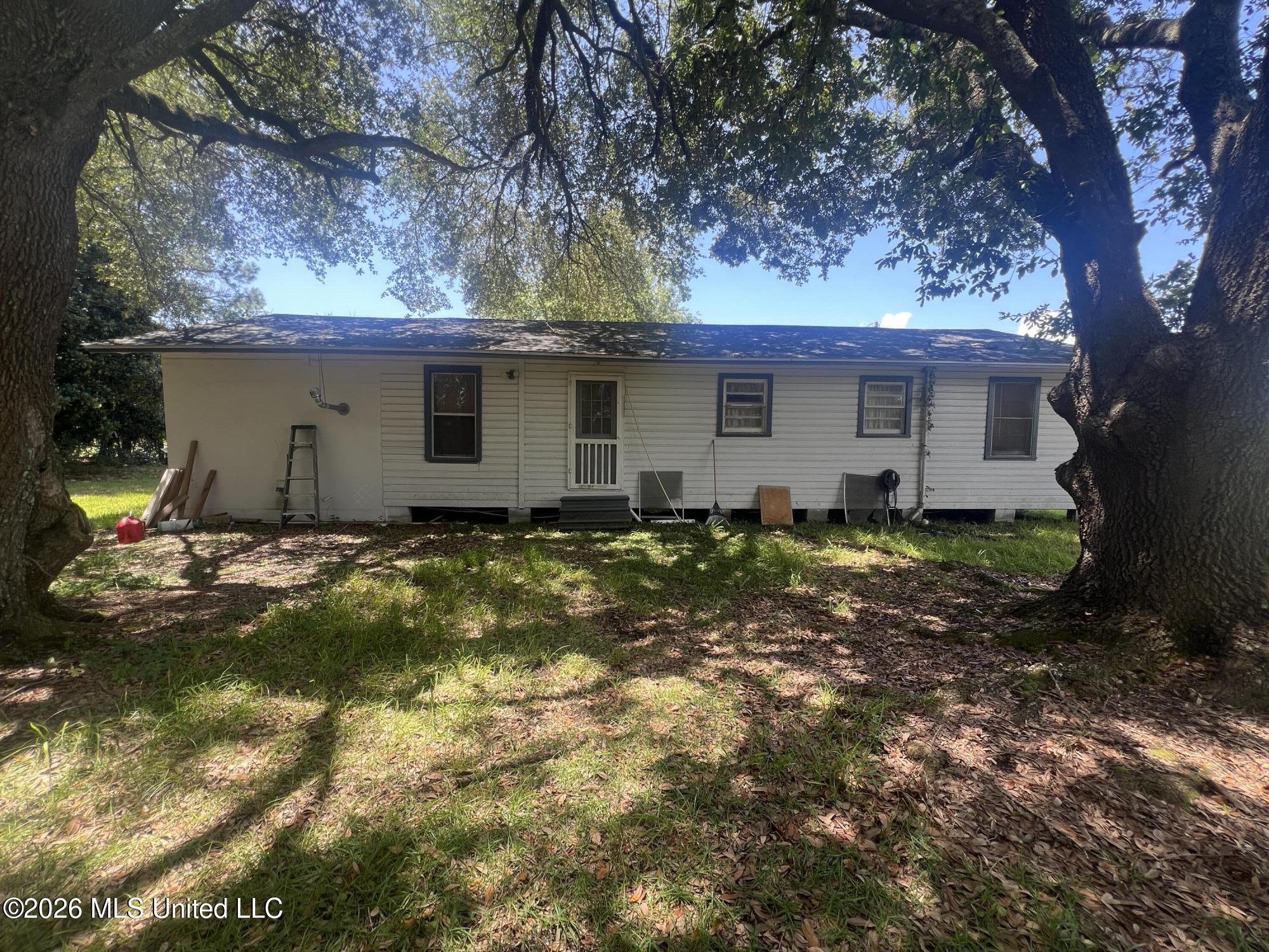 4100 Washington Boulevard Property Photo 4