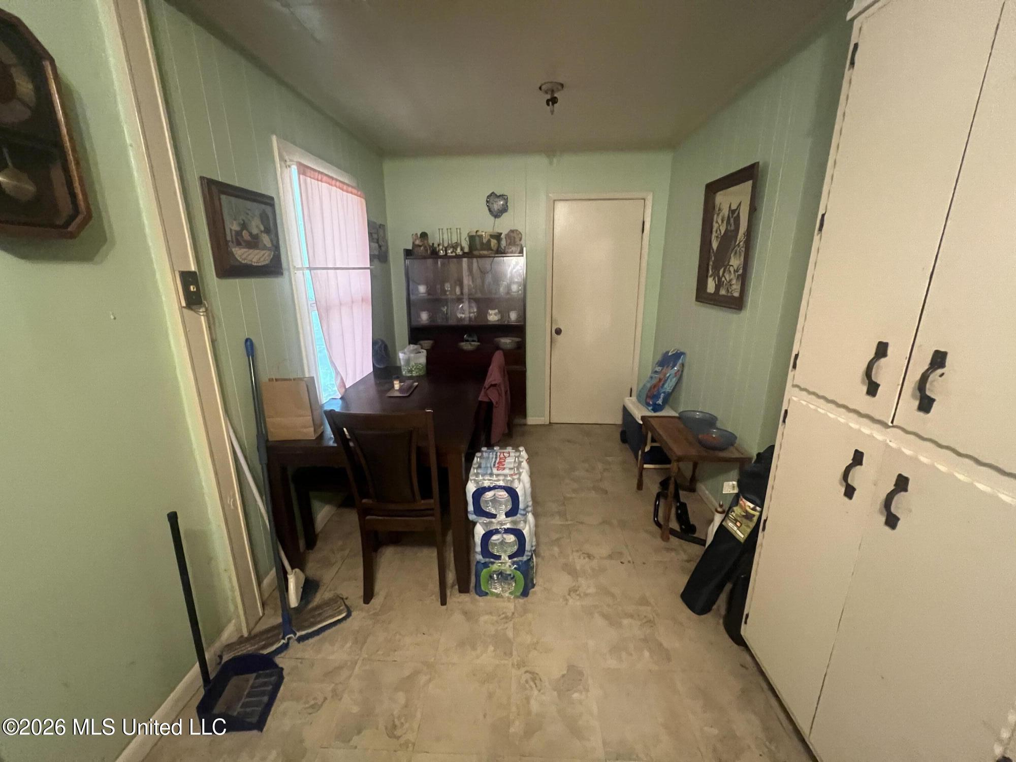 4100 Washington Boulevard Property Photo 9