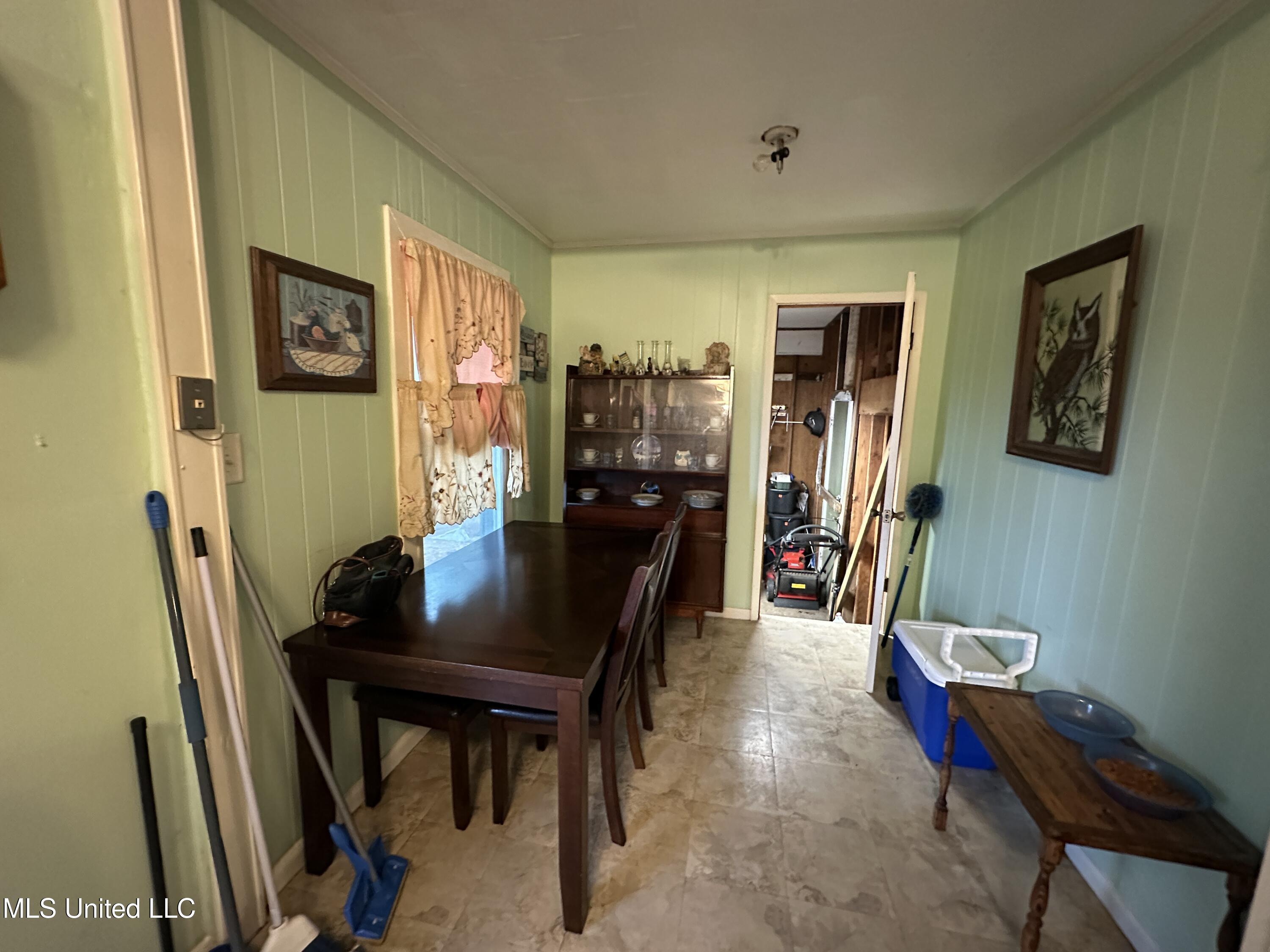 4100 Washington Boulevard Property Photo 15