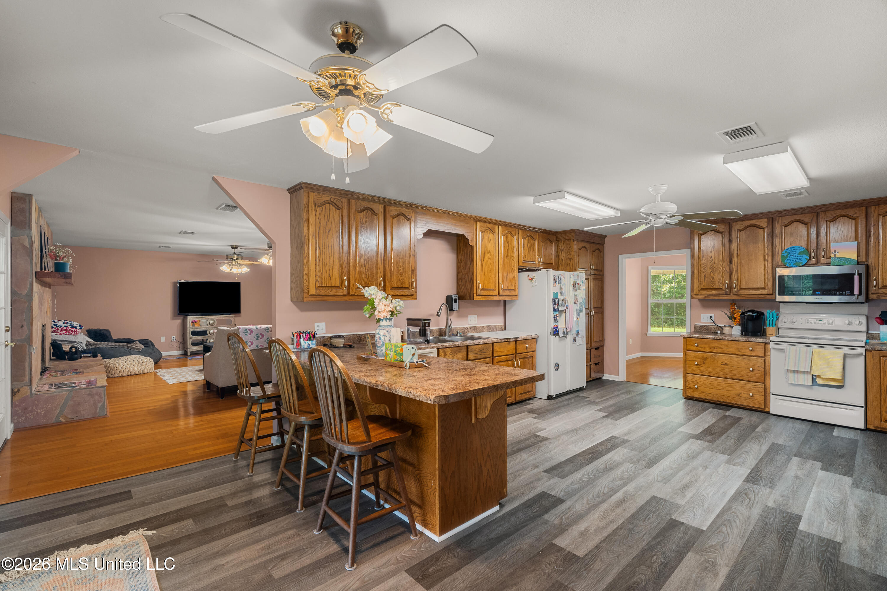 28 J D Aultman Road Property Photo 12
